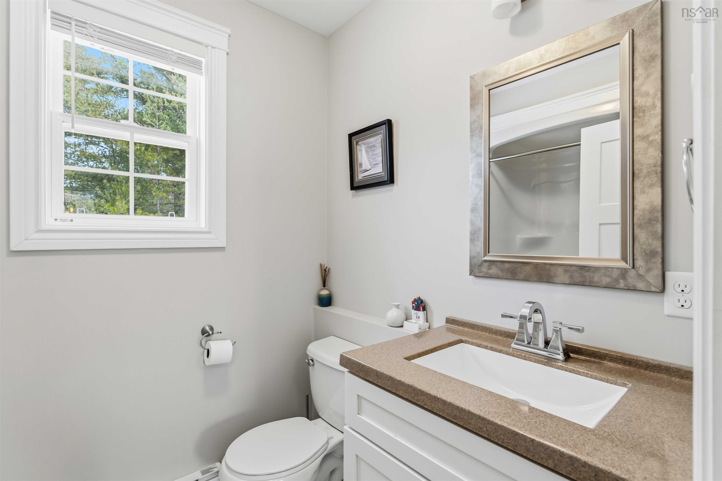 $564,900.00: 164 Belle Drive, Meadowvale