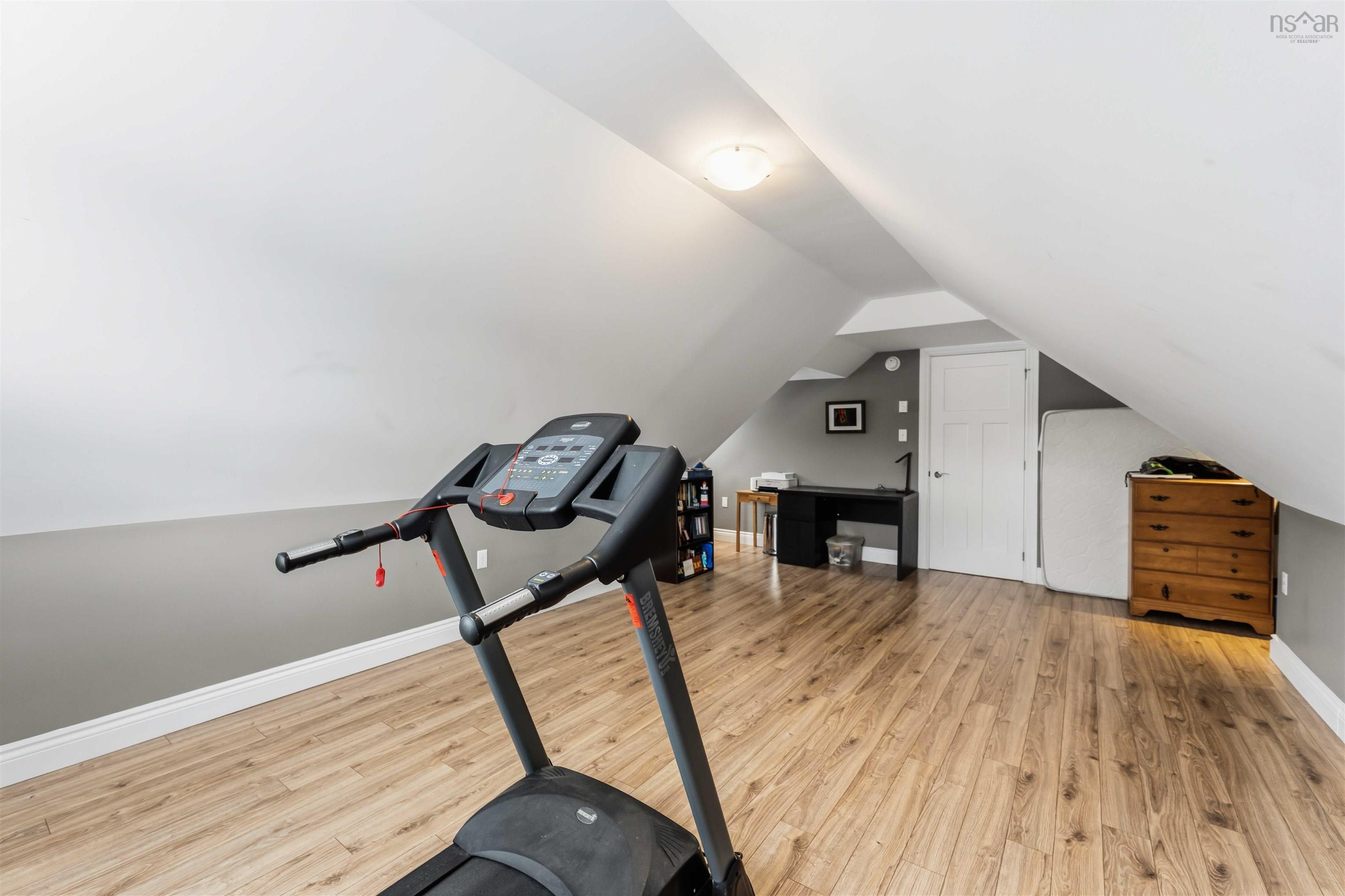 $564,900.00: 164 Belle Drive, Meadowvale