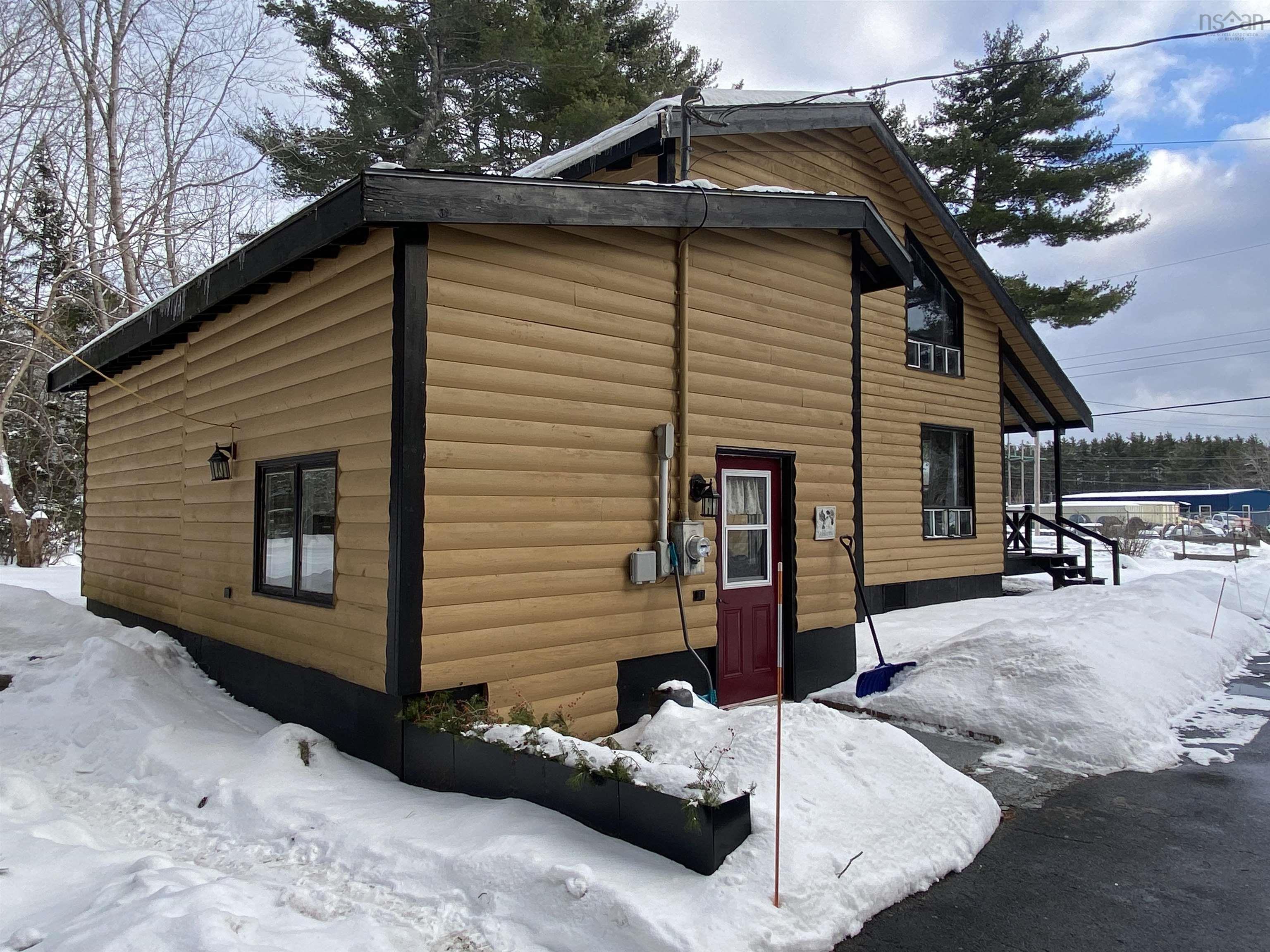 $360,000.00: 23 River Road, Milton