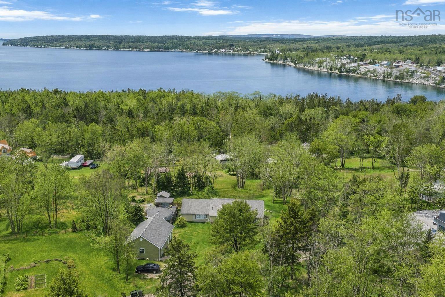 $649,900.00: 36 Kelly Drive, Fox Point
