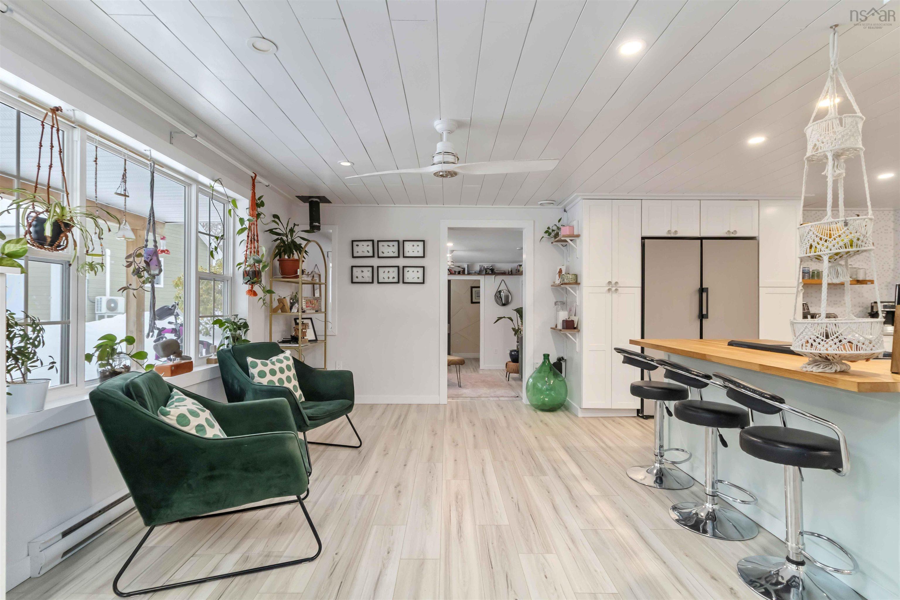 $649,900.00: 36 Kelly Drive, Fox Point