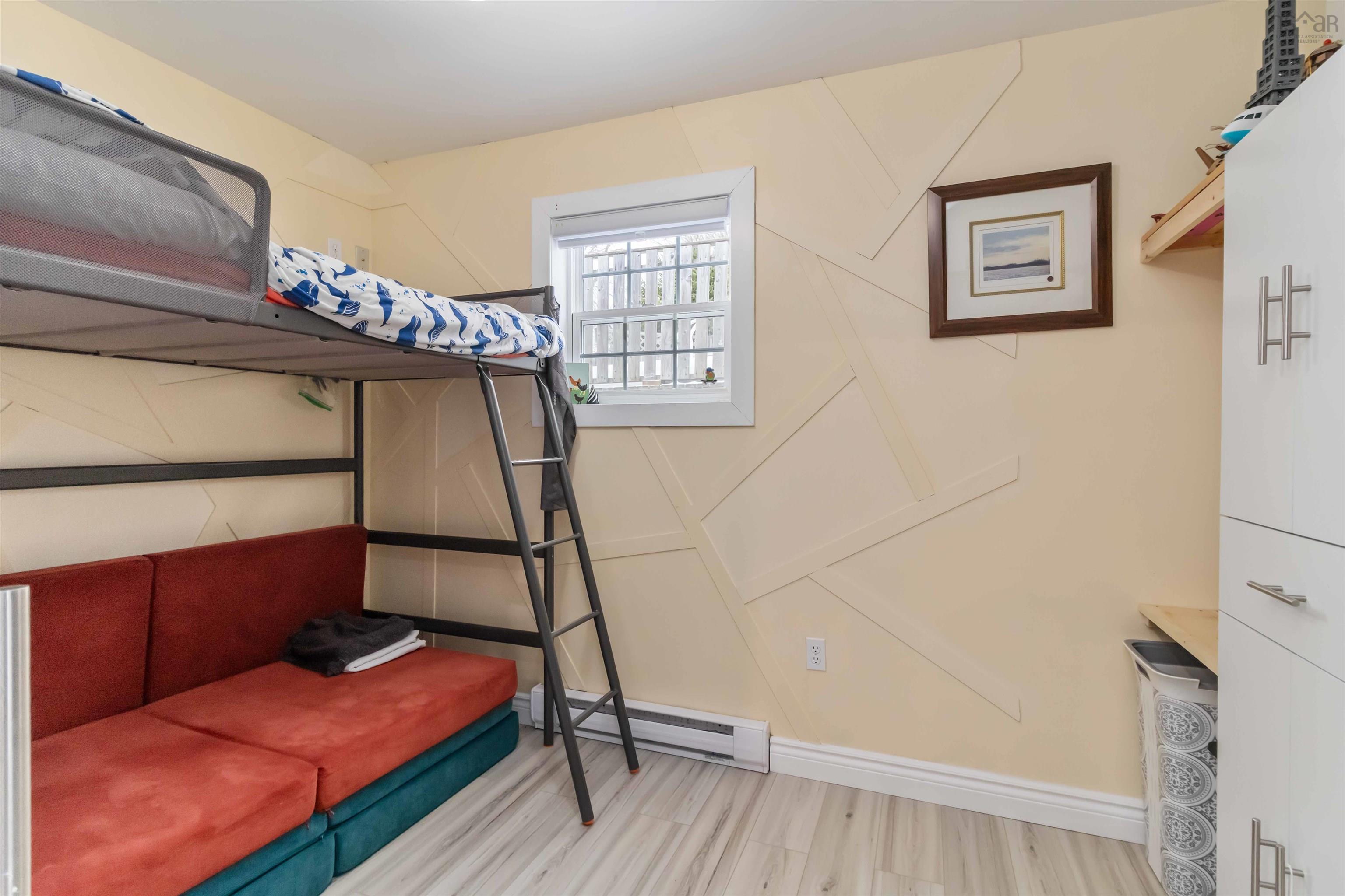 $665,000.00: 36 Kelly Drive, Fox Point