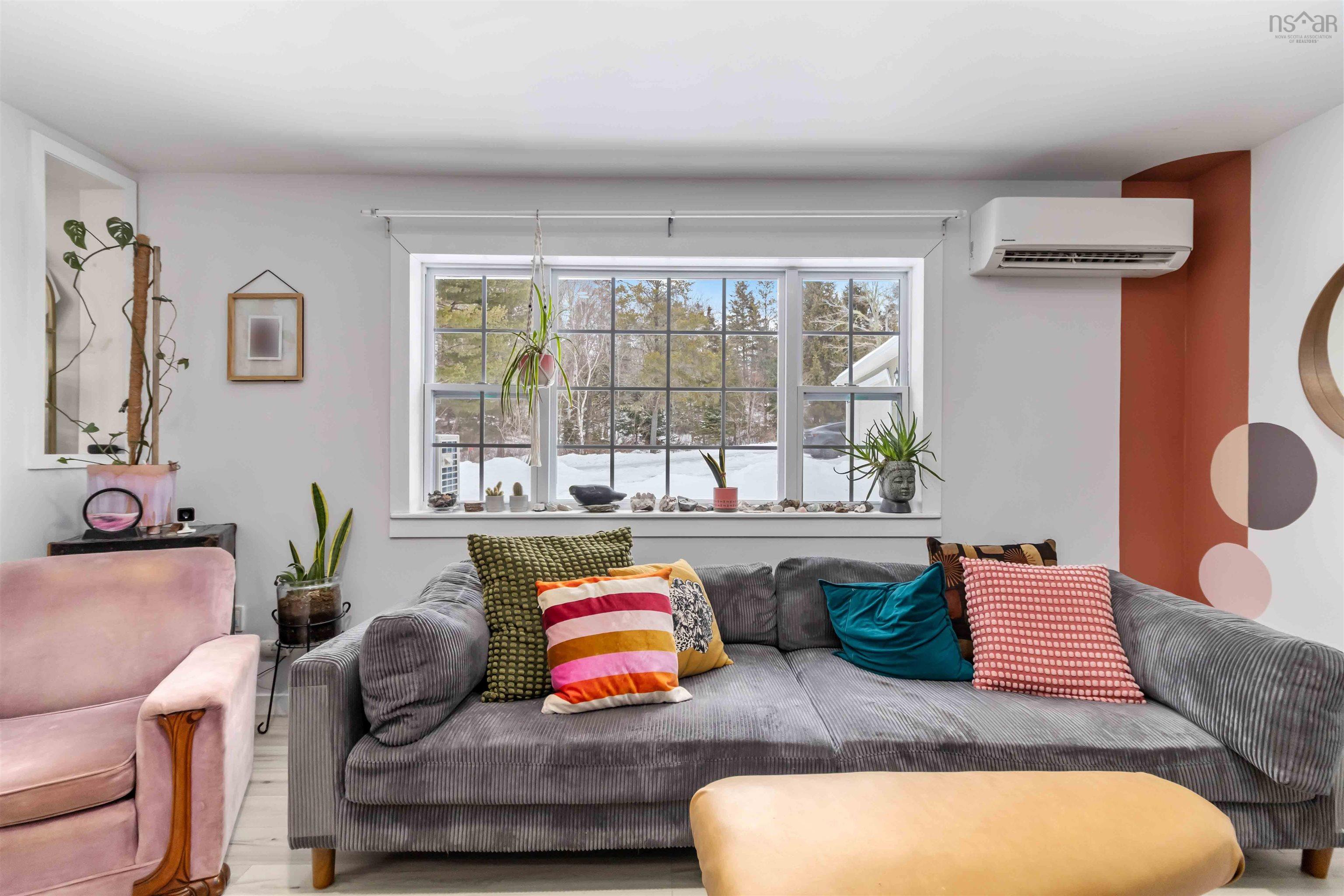 $649,900.00: 36 Kelly Drive, Fox Point