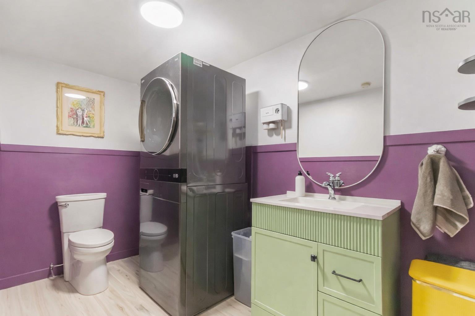 $665,000.00: 36 Kelly Drive, Fox Point