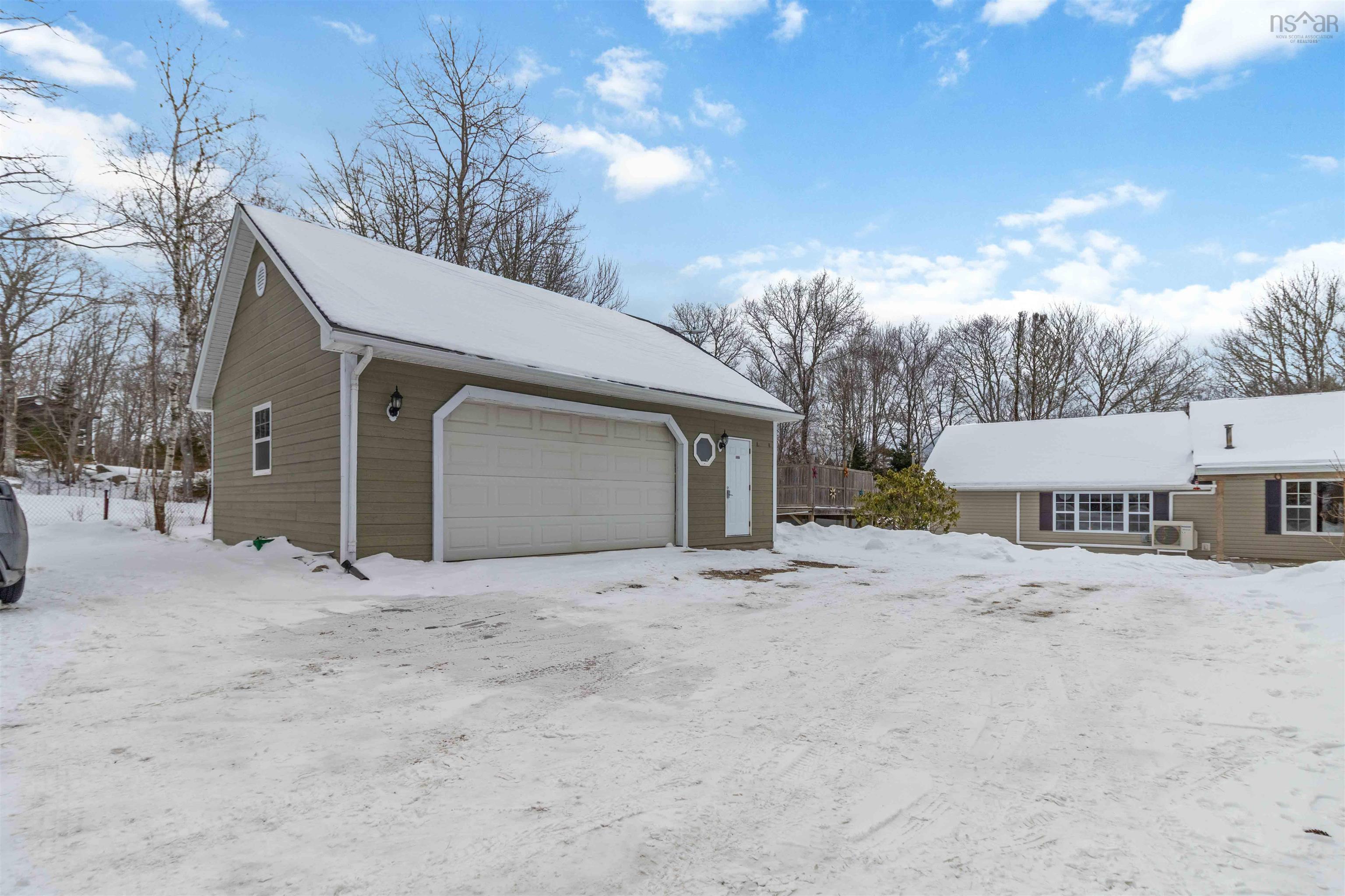 $649,900.00: 36 Kelly Drive, Fox Point