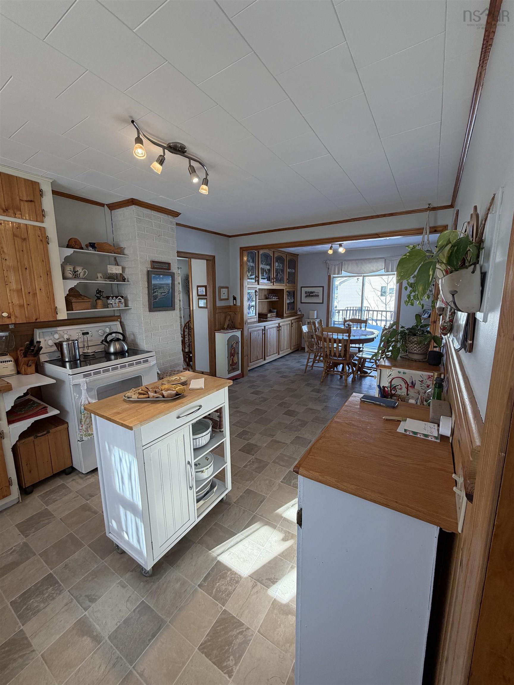 $349,900.00: 16 D MacIsaac Road, Post Road