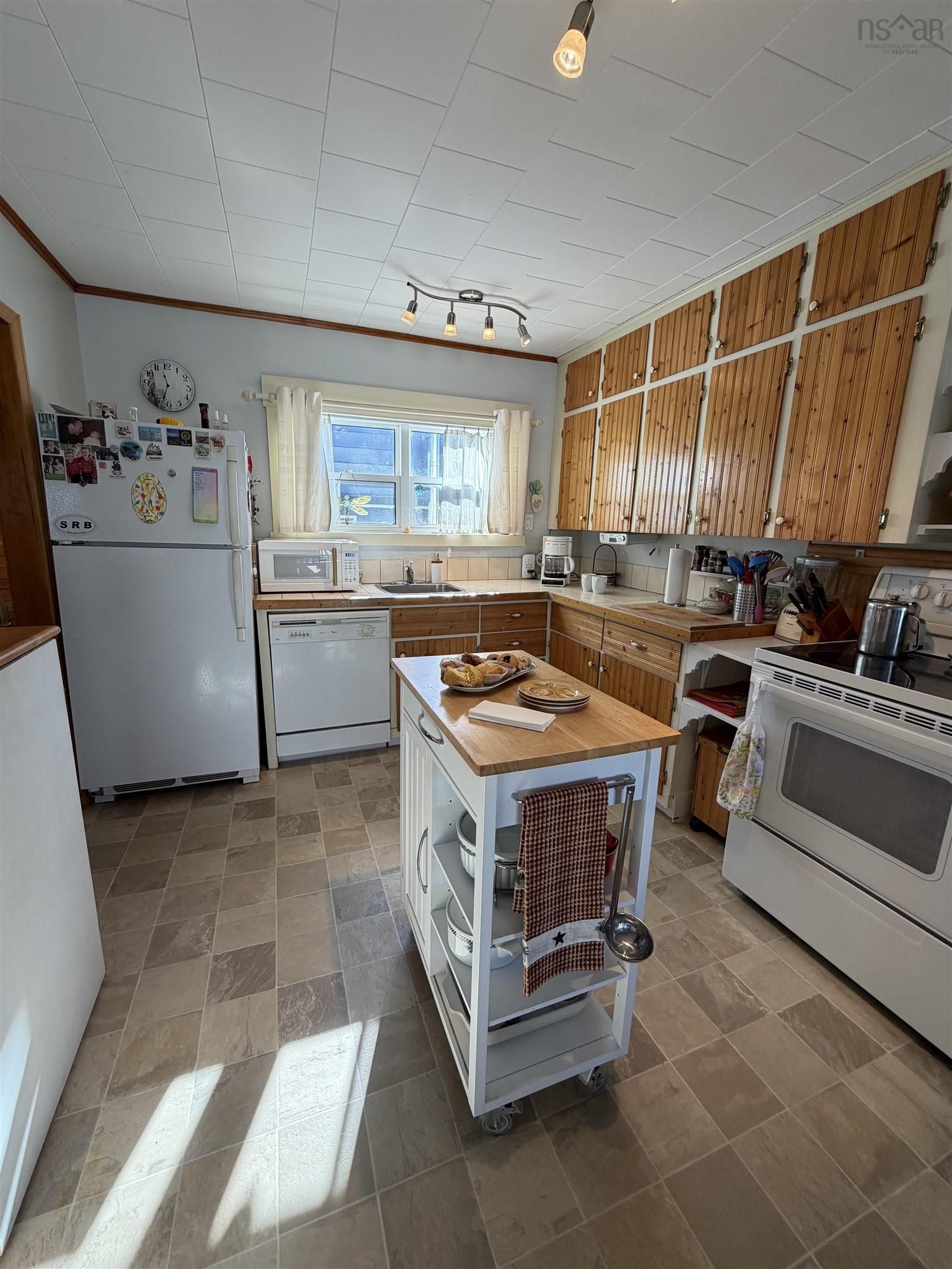 $349,900.00: 16 D MacIsaac Road, Post Road