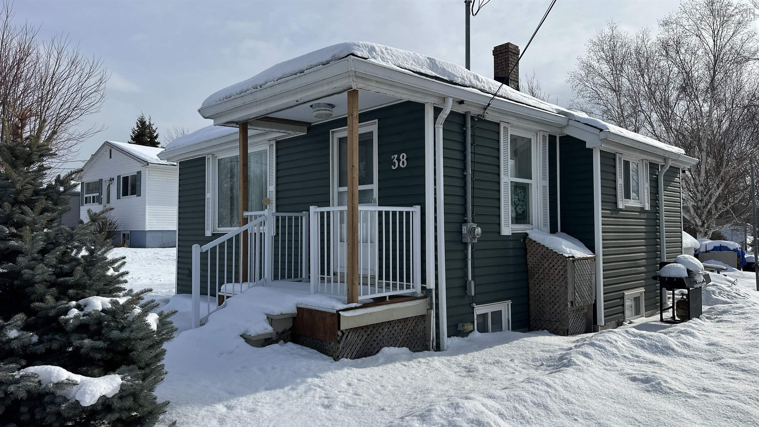 $235,900.00: 38 Truro Heights Road, Lower Truro