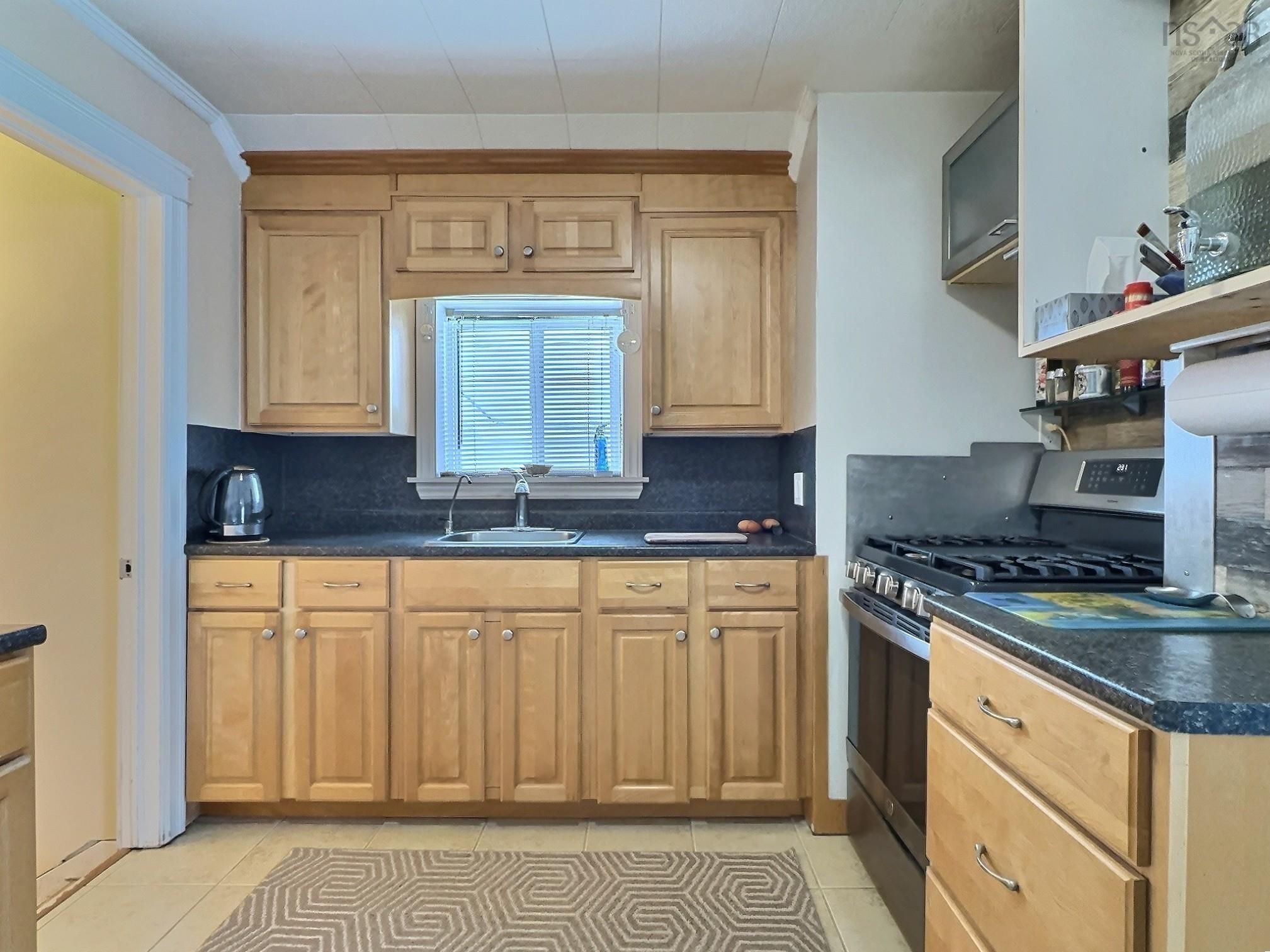 $235,900.00: 38 Truro Heights Road, Lower Truro