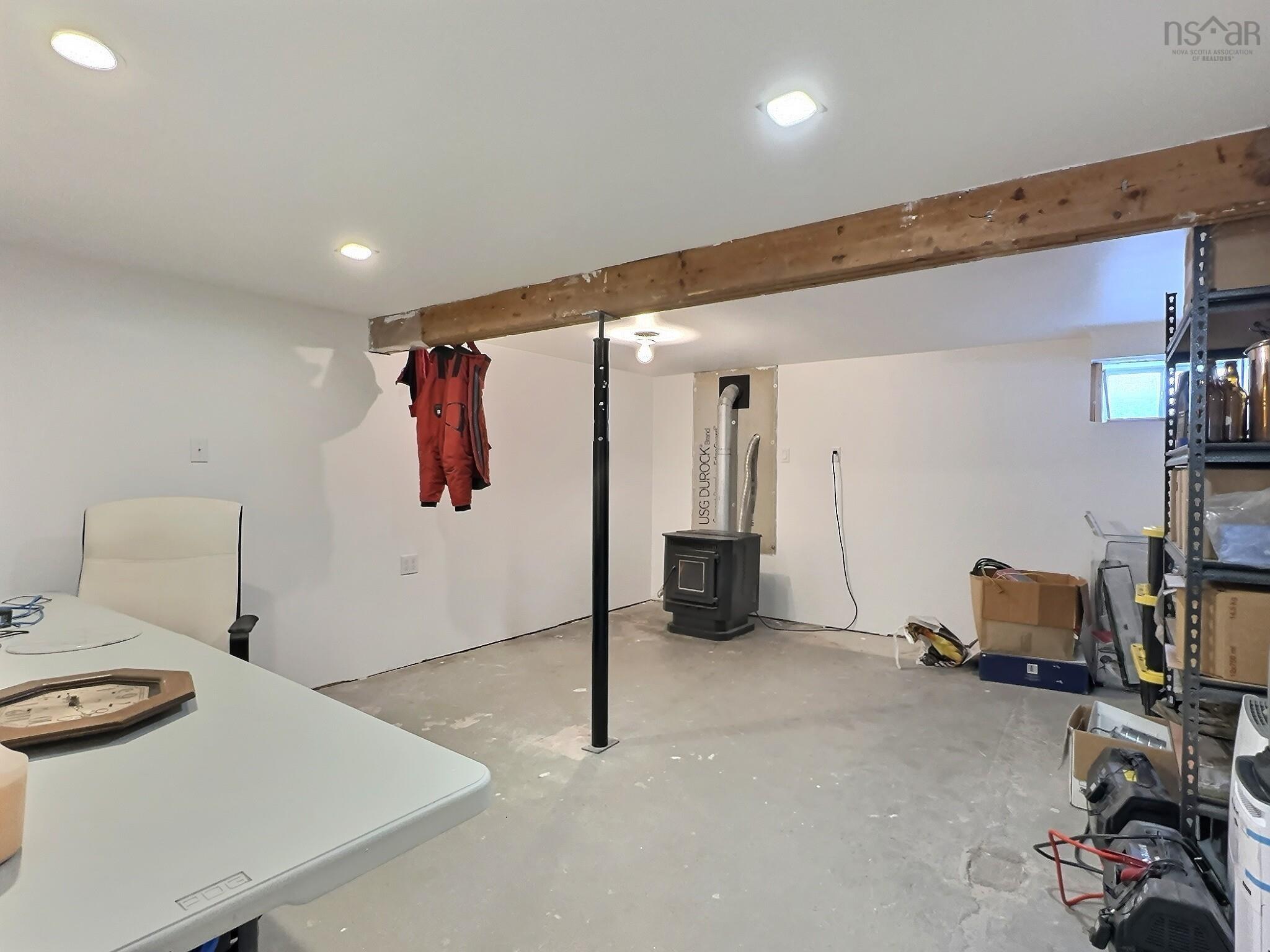 $235,900.00: 38 Truro Heights Road, Lower Truro