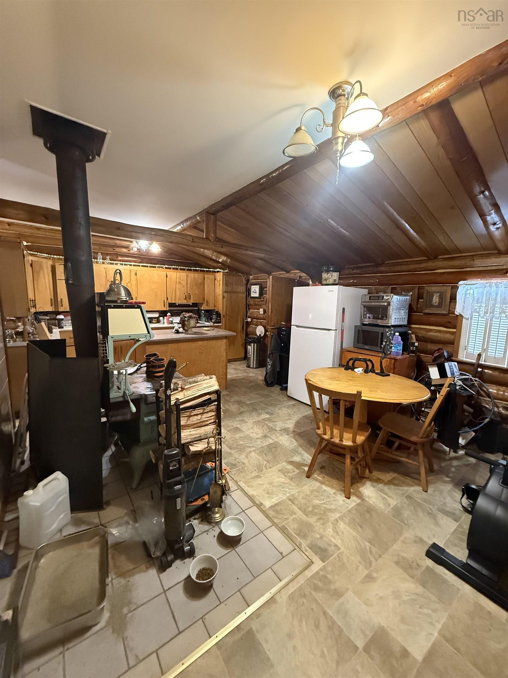 $199,500.00: 219 West River East Side Road, West River Station