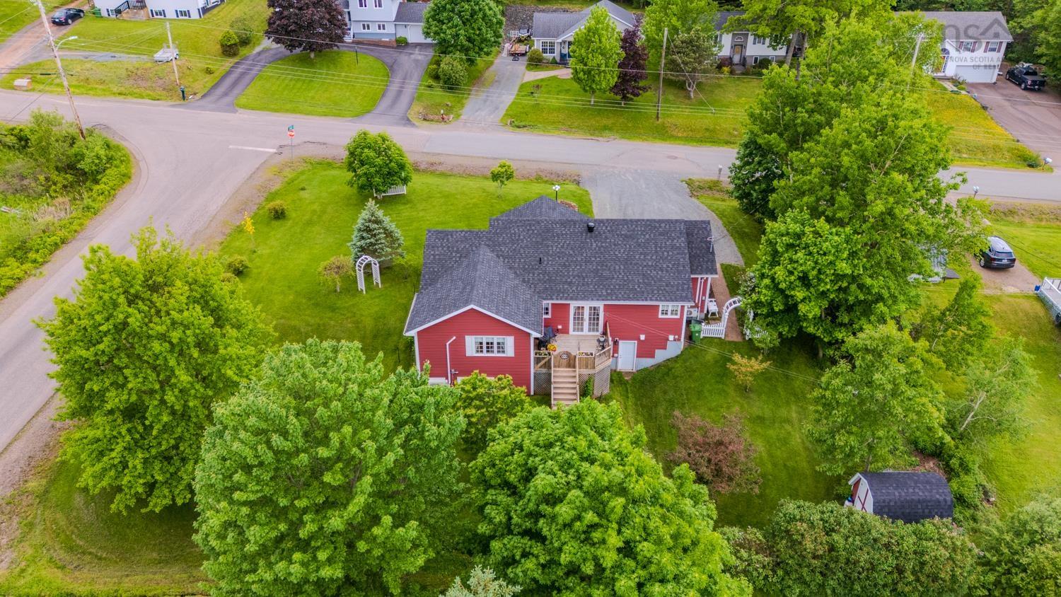 $529,900.00: 157 Parkwood South, Truro Heights