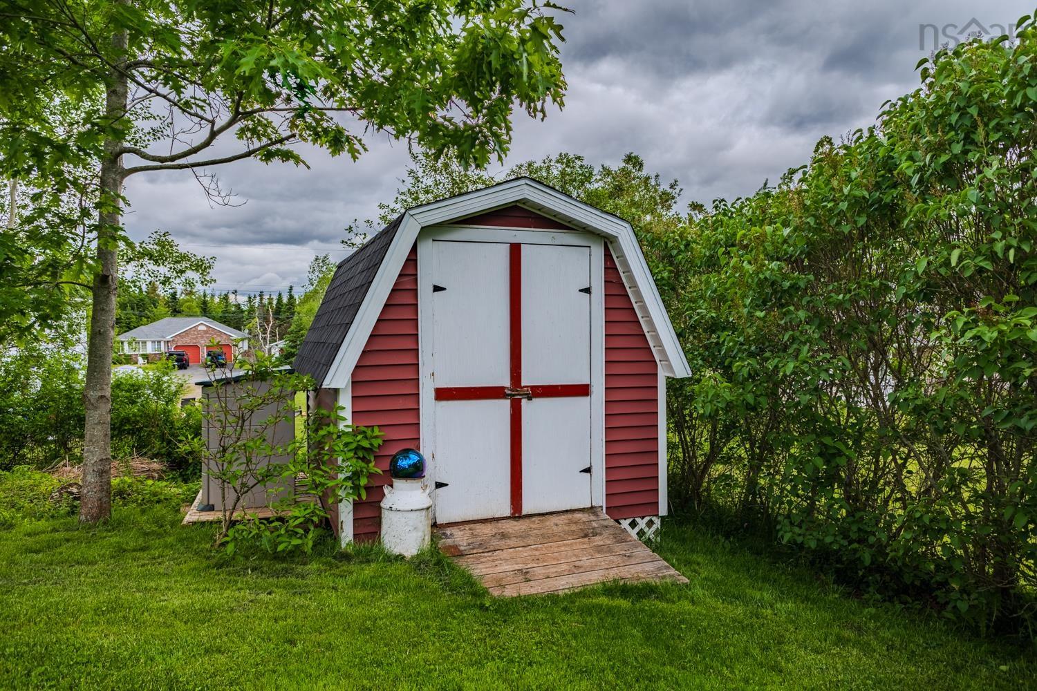 $529,900.00: 157 Parkwood South, Truro Heights