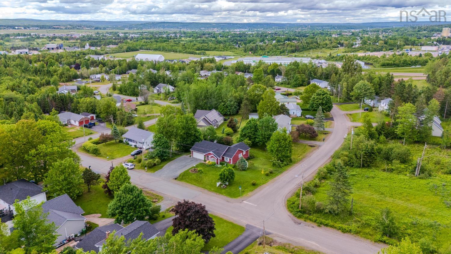 $529,900.00: 157 Parkwood South, Truro Heights