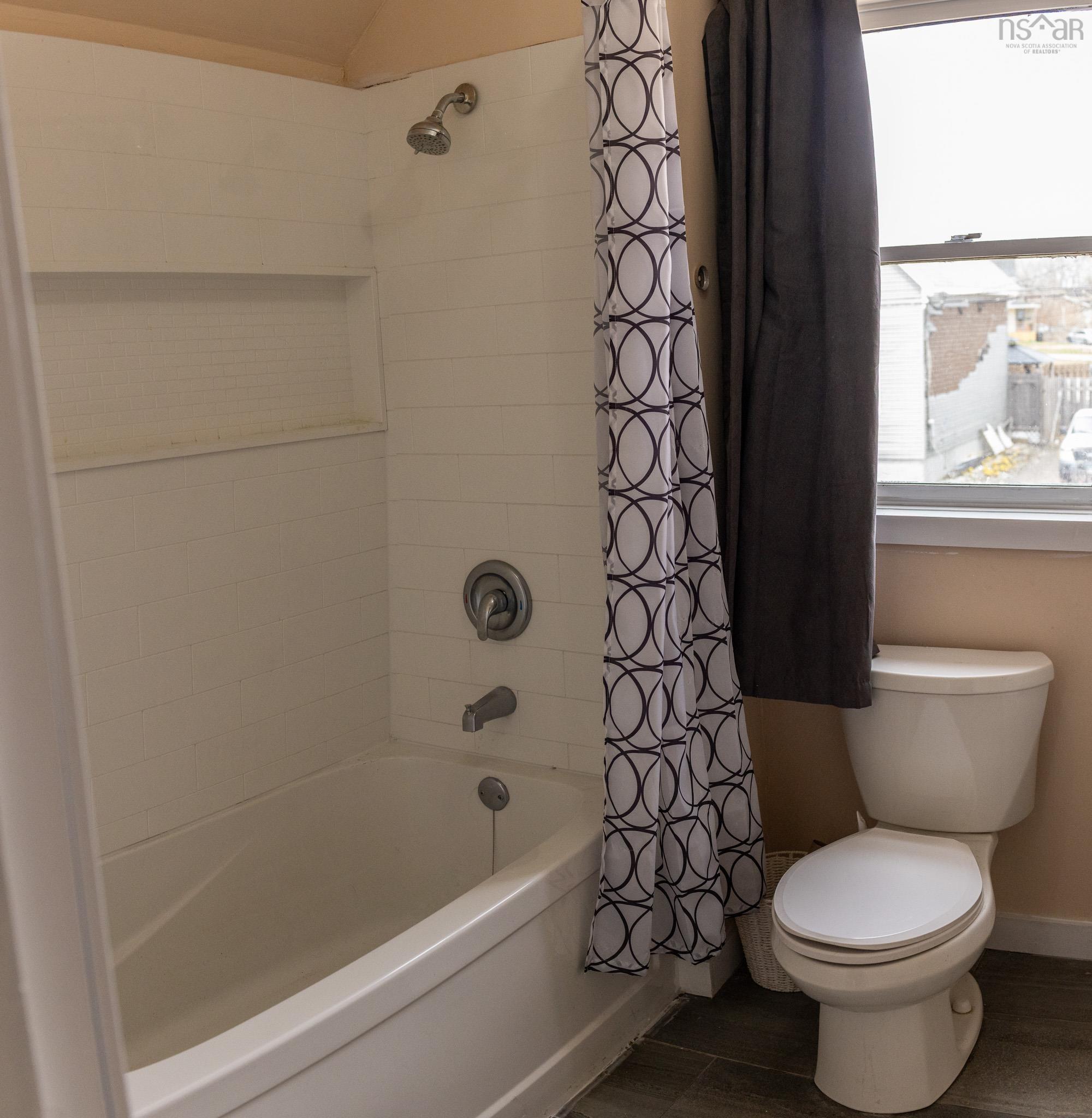 $160,000.00: 136 Victoria Street, Glace Bay