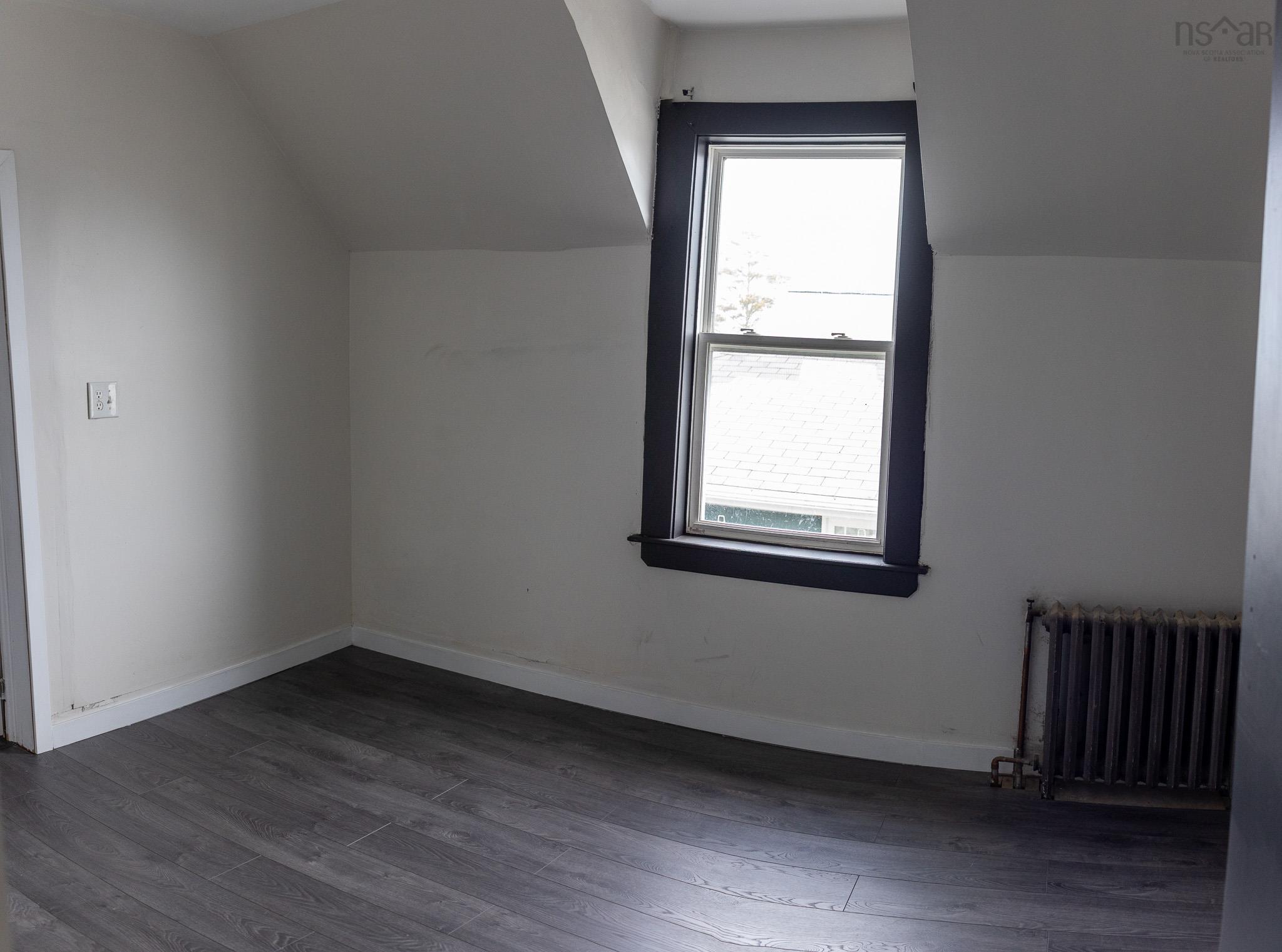 $160,000.00: 136 Victoria Street, Glace Bay