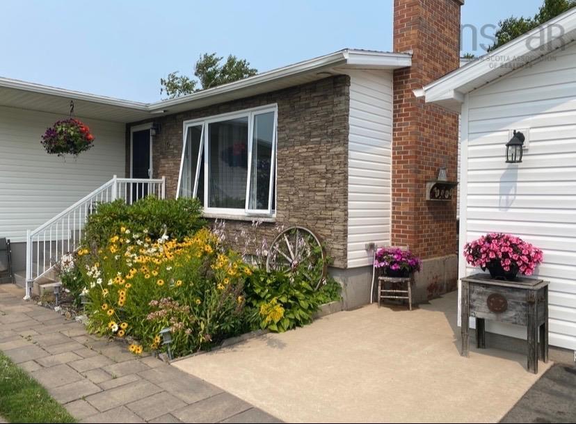 $359,000.00: 10 Don-Gordon Street, Glace Bay