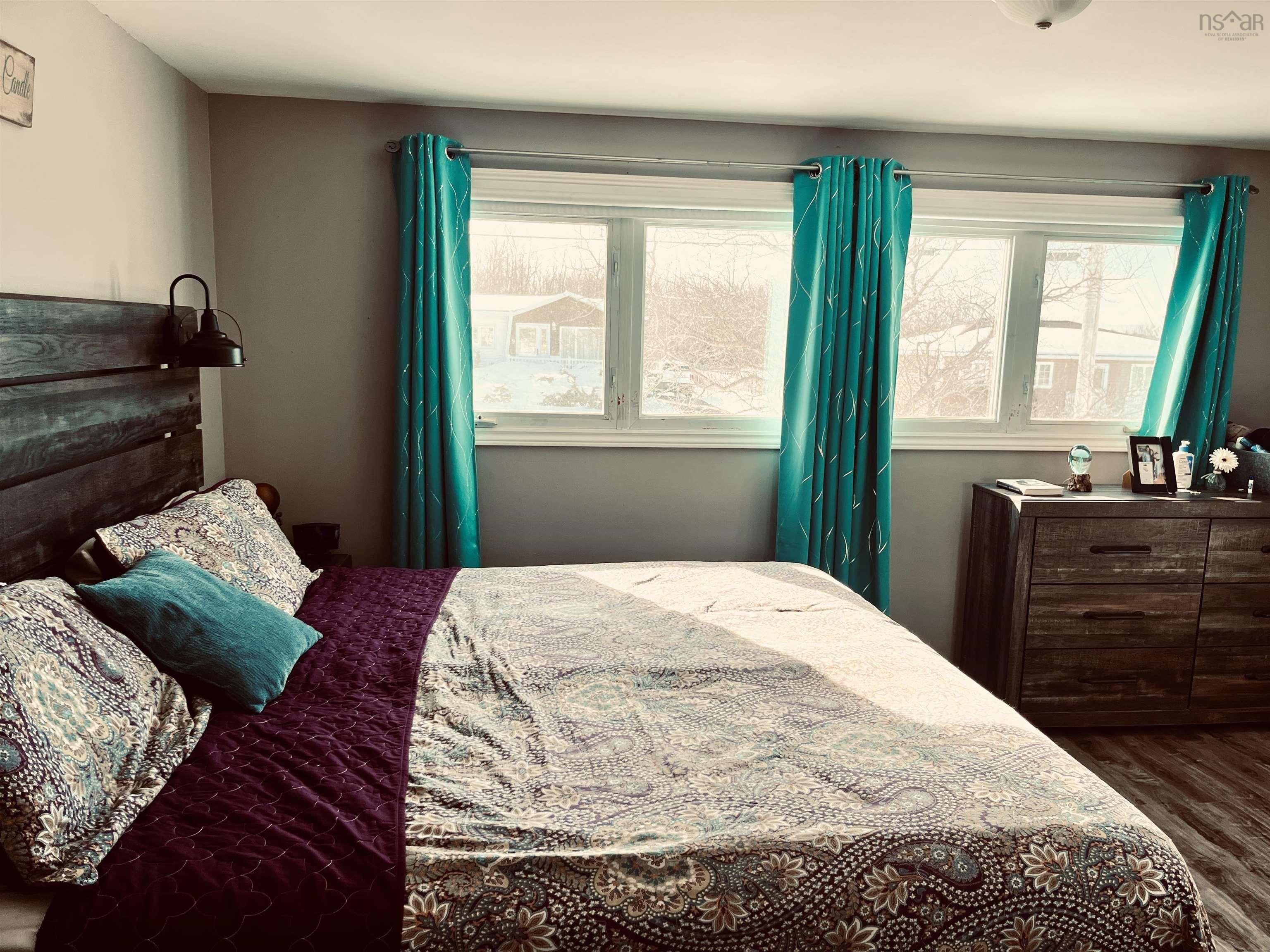 $359,000.00: 10 Don-Gordon Street, Glace Bay