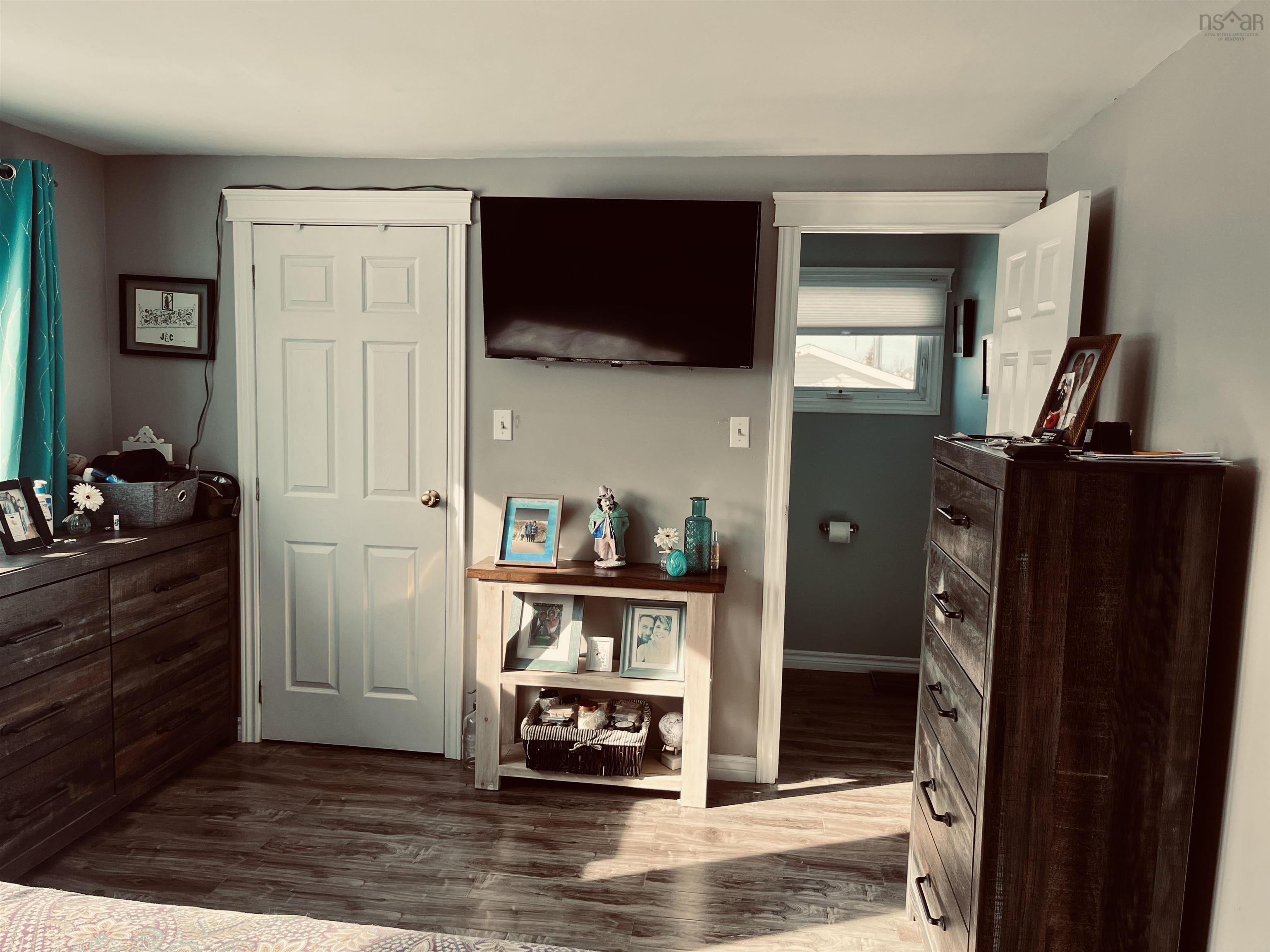 $359,000.00: 10 Don-Gordon Street, Glace Bay