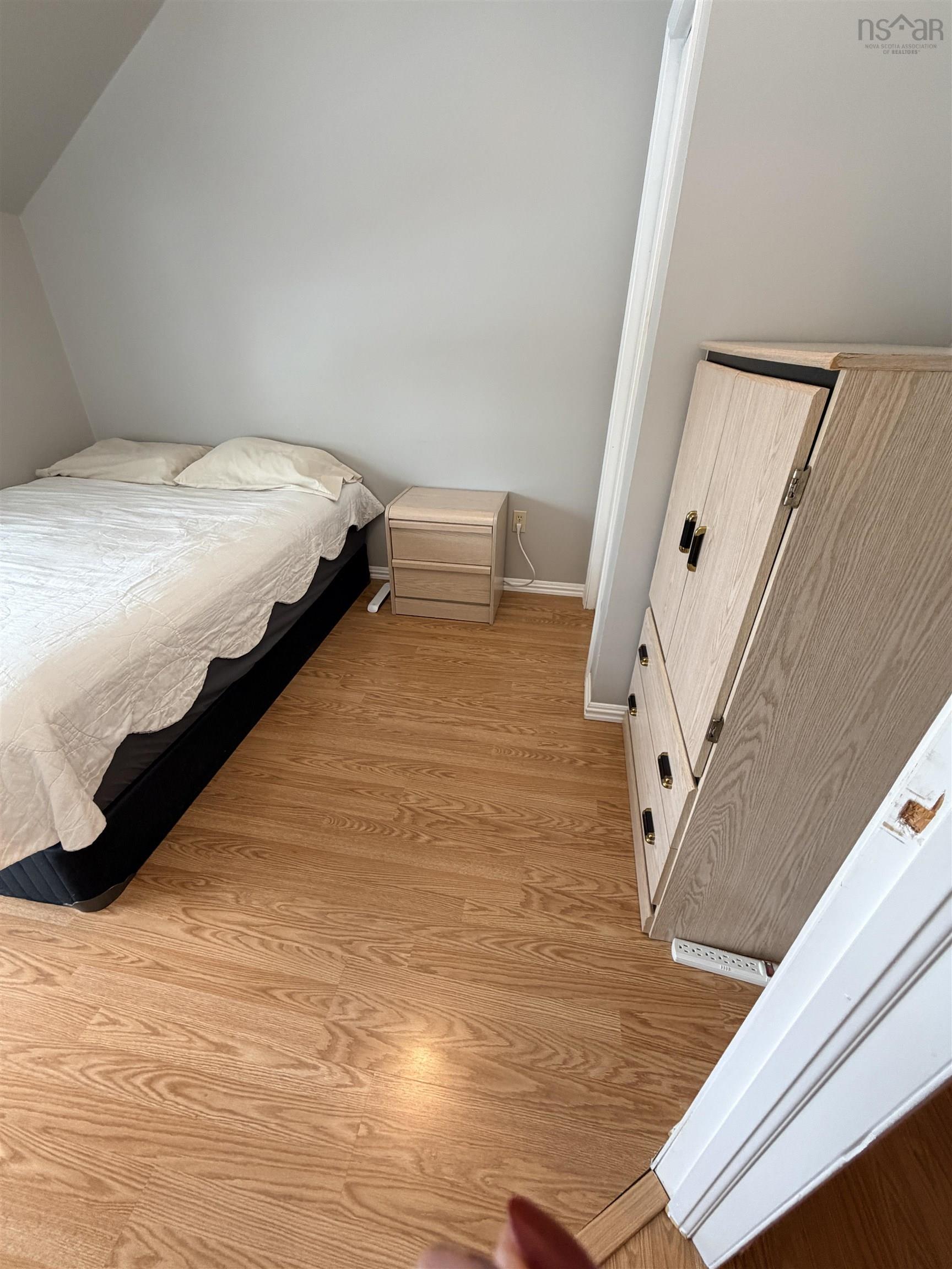 $250,000.00: 3522/3524 Warren Avenue, New Waterford