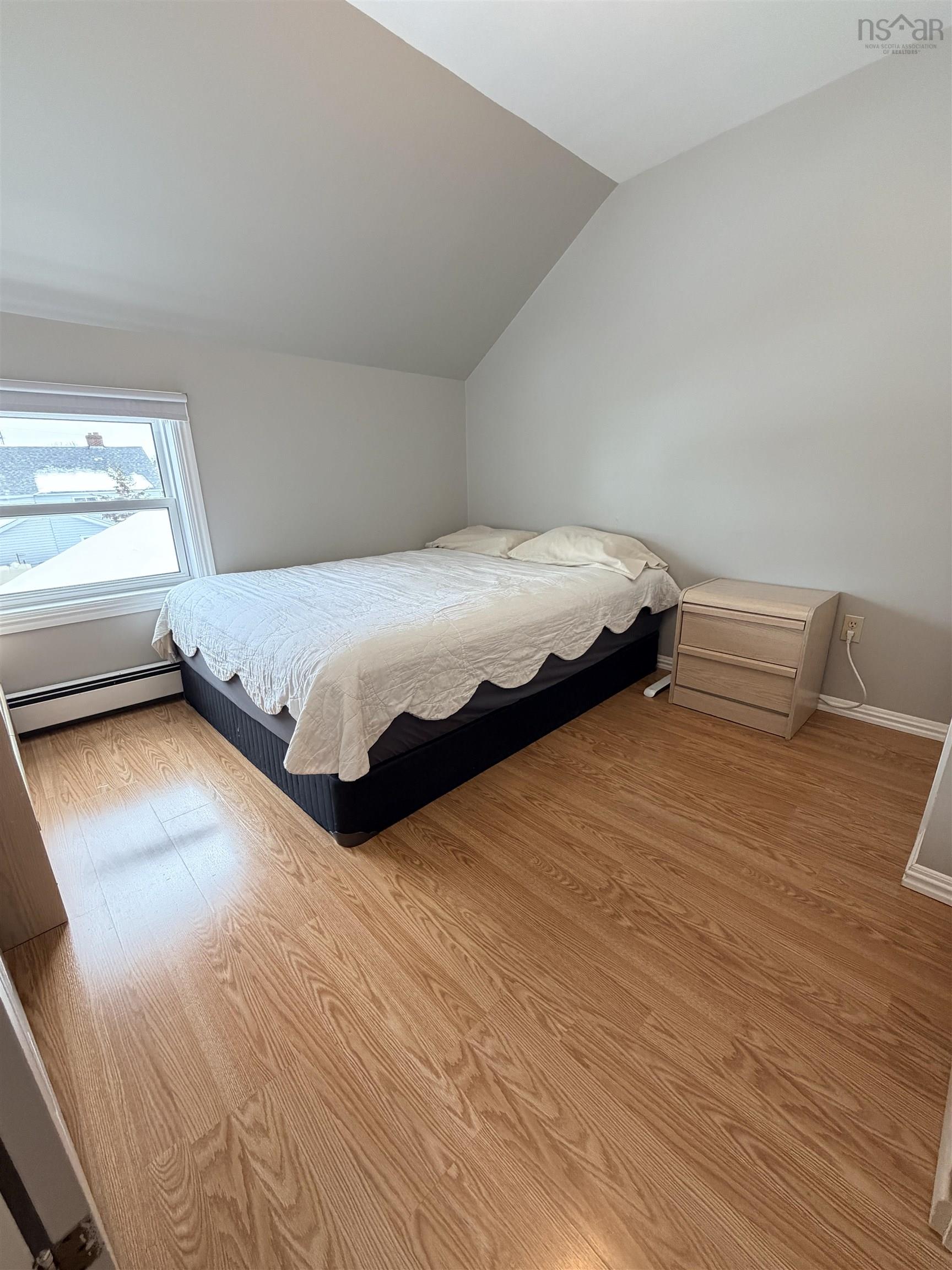 $250,000.00: 3522/3524 Warren Avenue, New Waterford