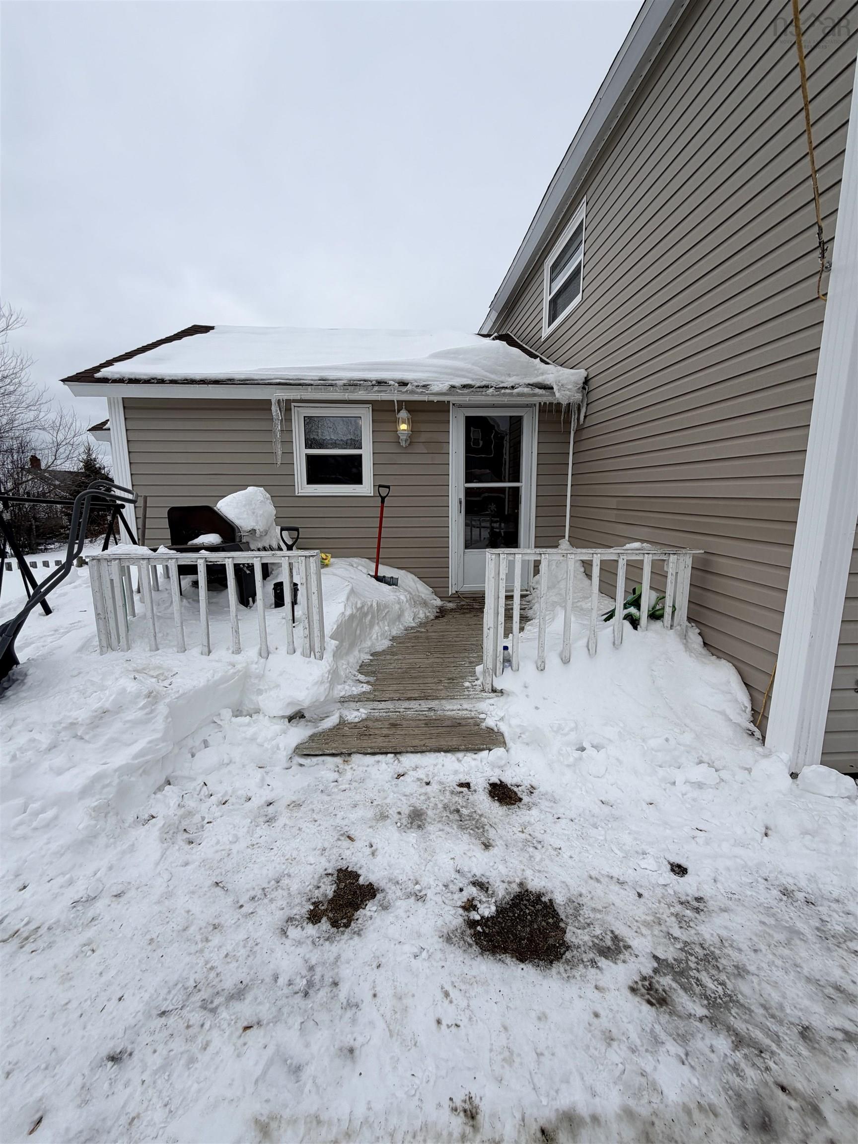 $250,000.00: 3522/3524 Warren Avenue, New Waterford