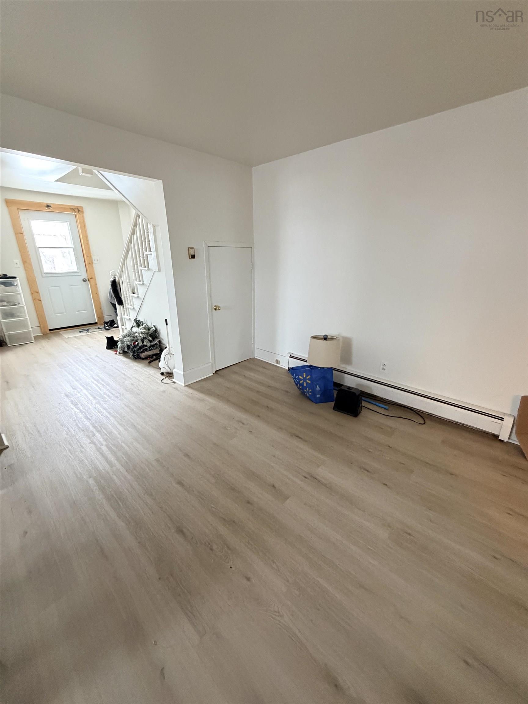 $250,000.00: 3522/3524 Warren Avenue, New Waterford