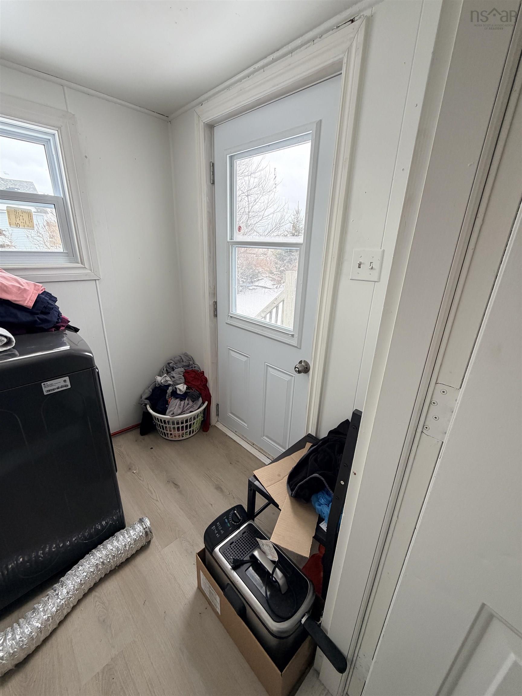 $250,000.00: 3522/3524 Warren Avenue, New Waterford