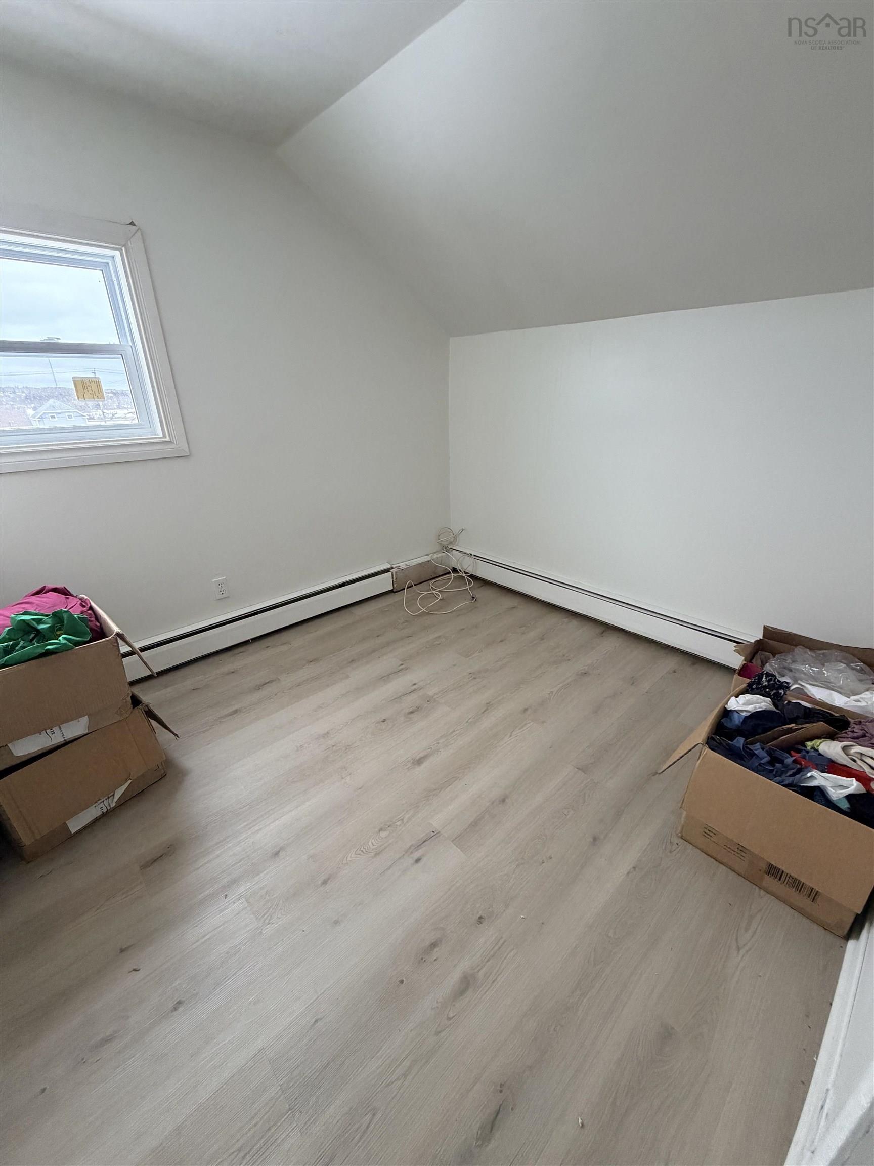 $250,000.00: 3522/3524 Warren Avenue, New Waterford