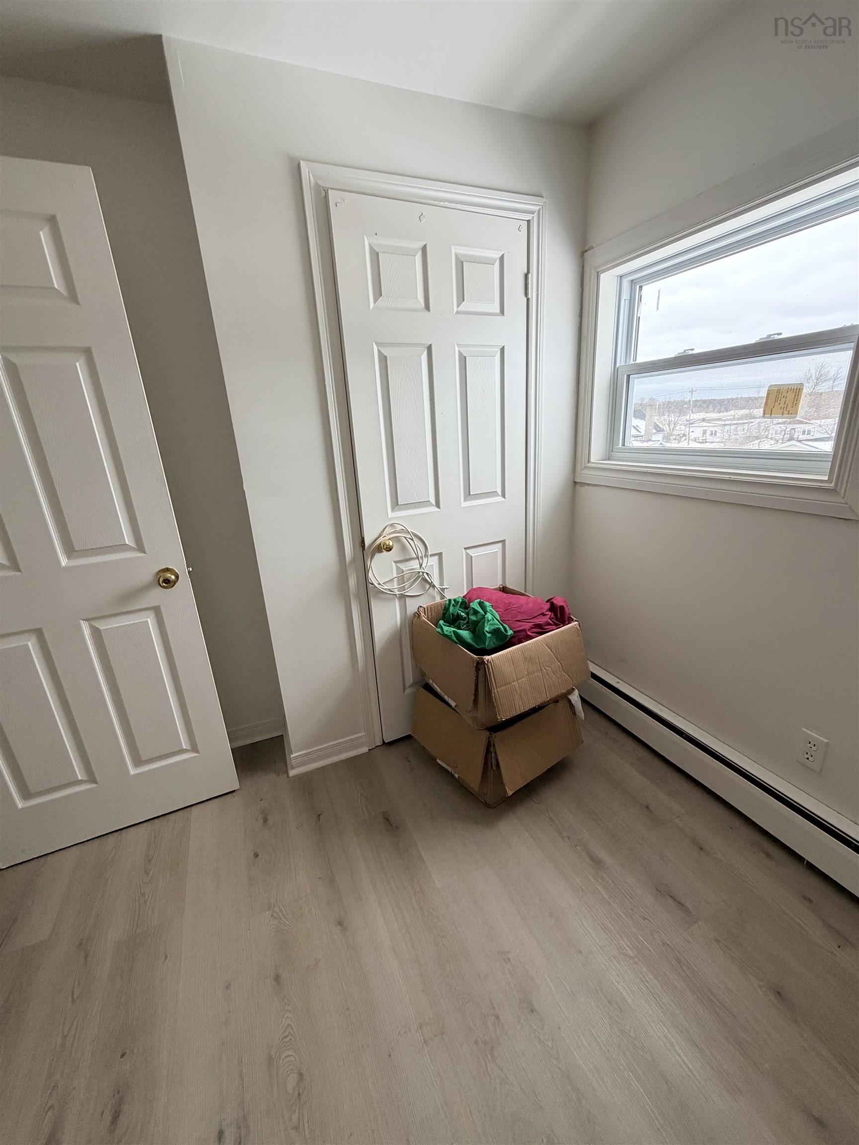 $250,000.00: 3522/3524 Warren Avenue, New Waterford