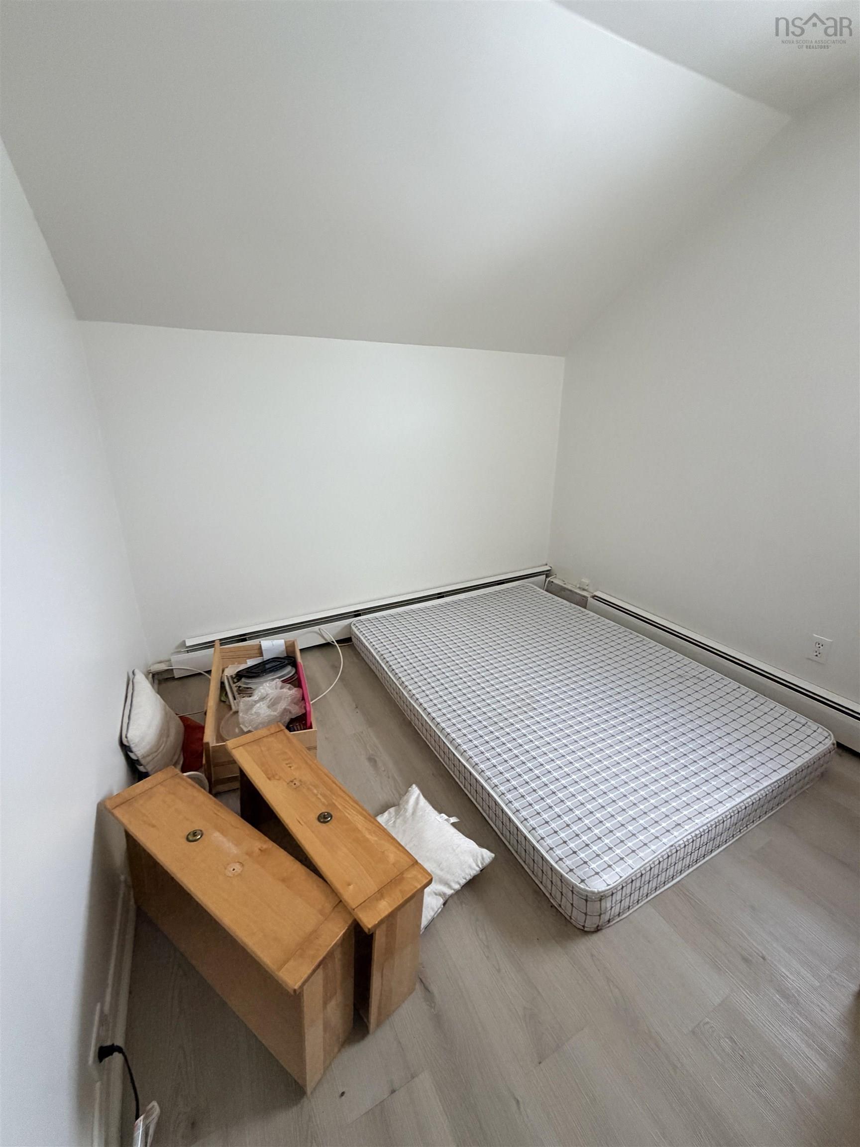 $250,000.00: 3522/3524 Warren Avenue, New Waterford