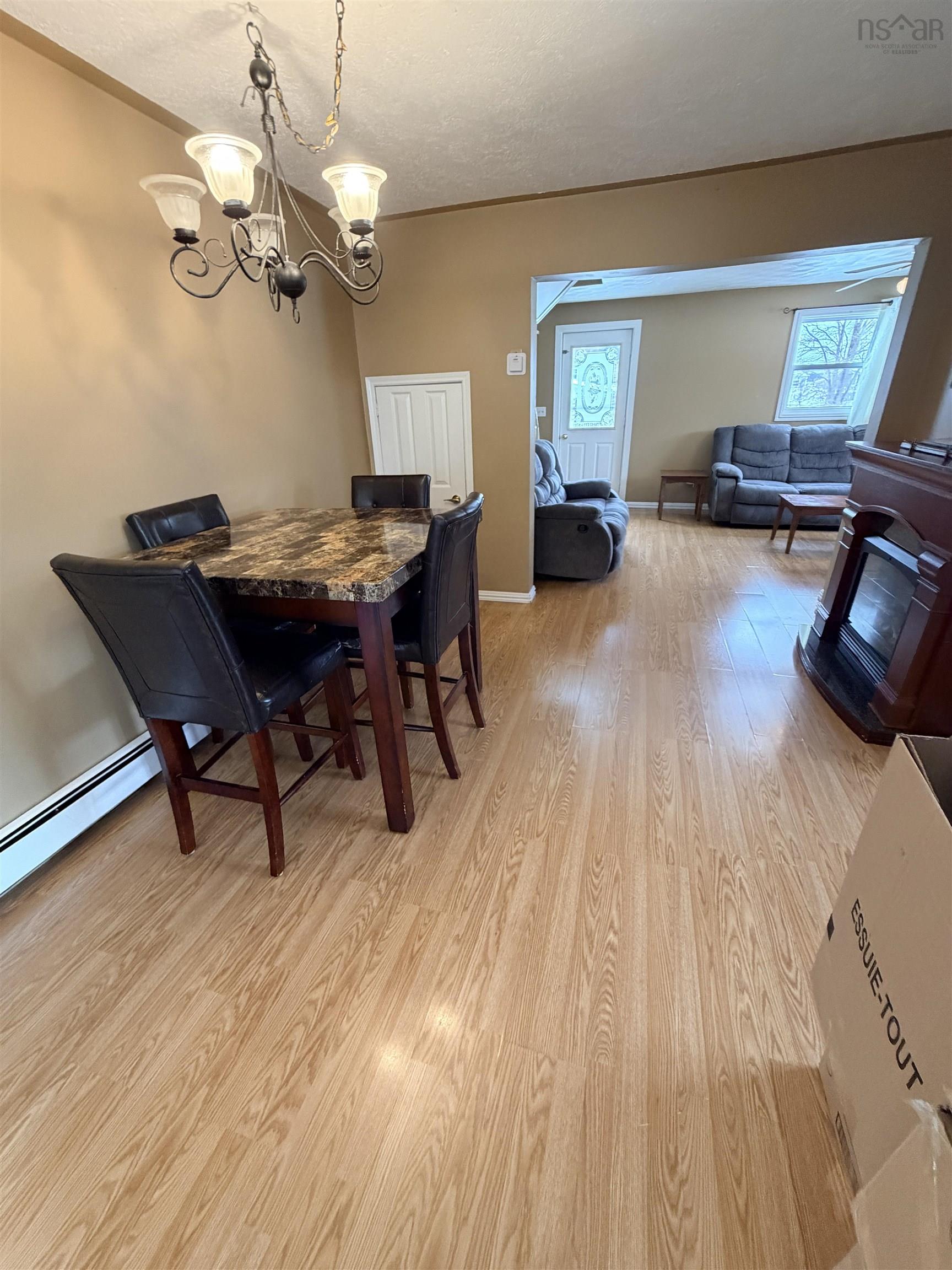 $250,000.00: 3522/3524 Warren Avenue, New Waterford