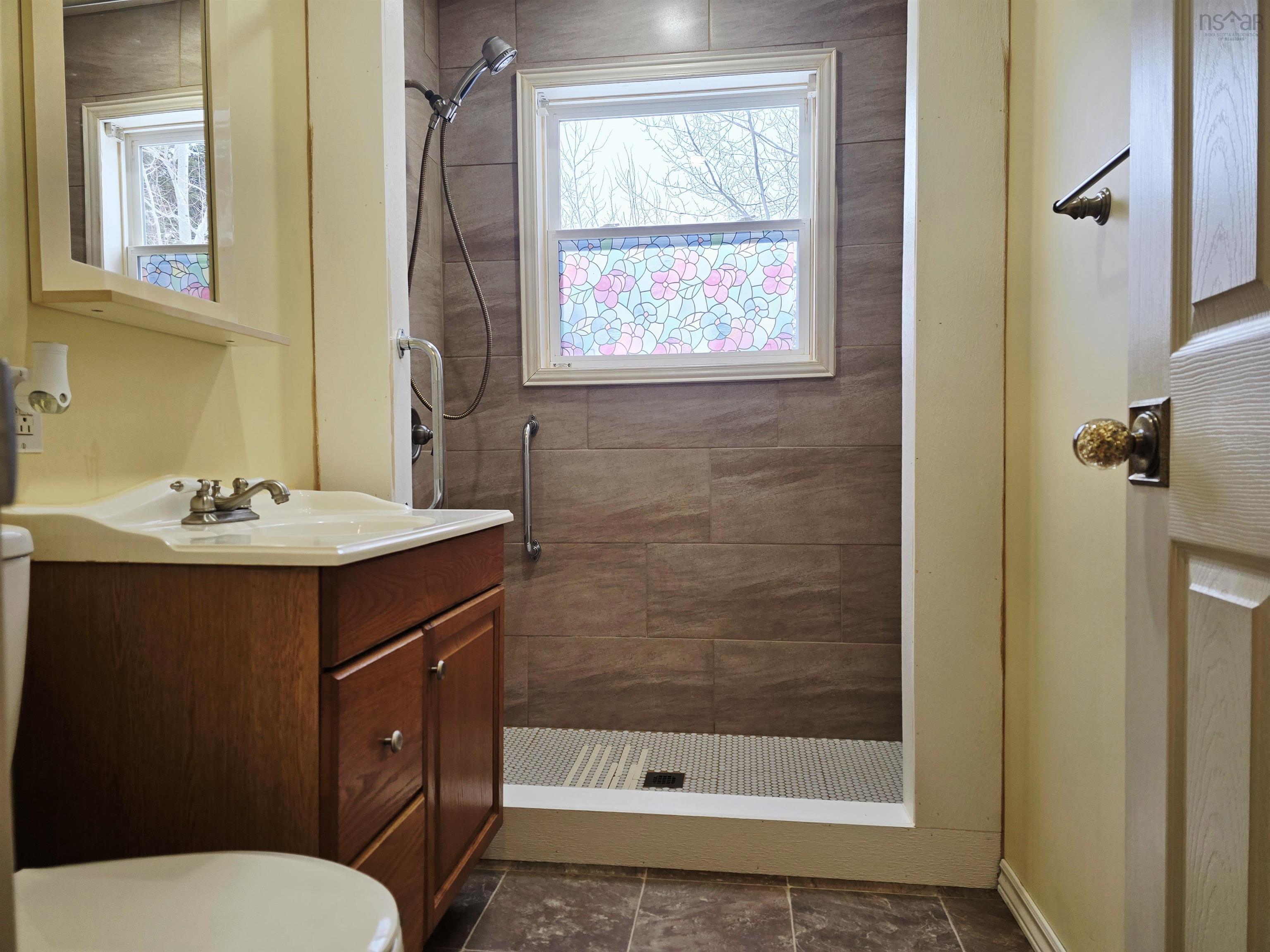 $215,000.00: 4316 East River East Side Road, Plymouth