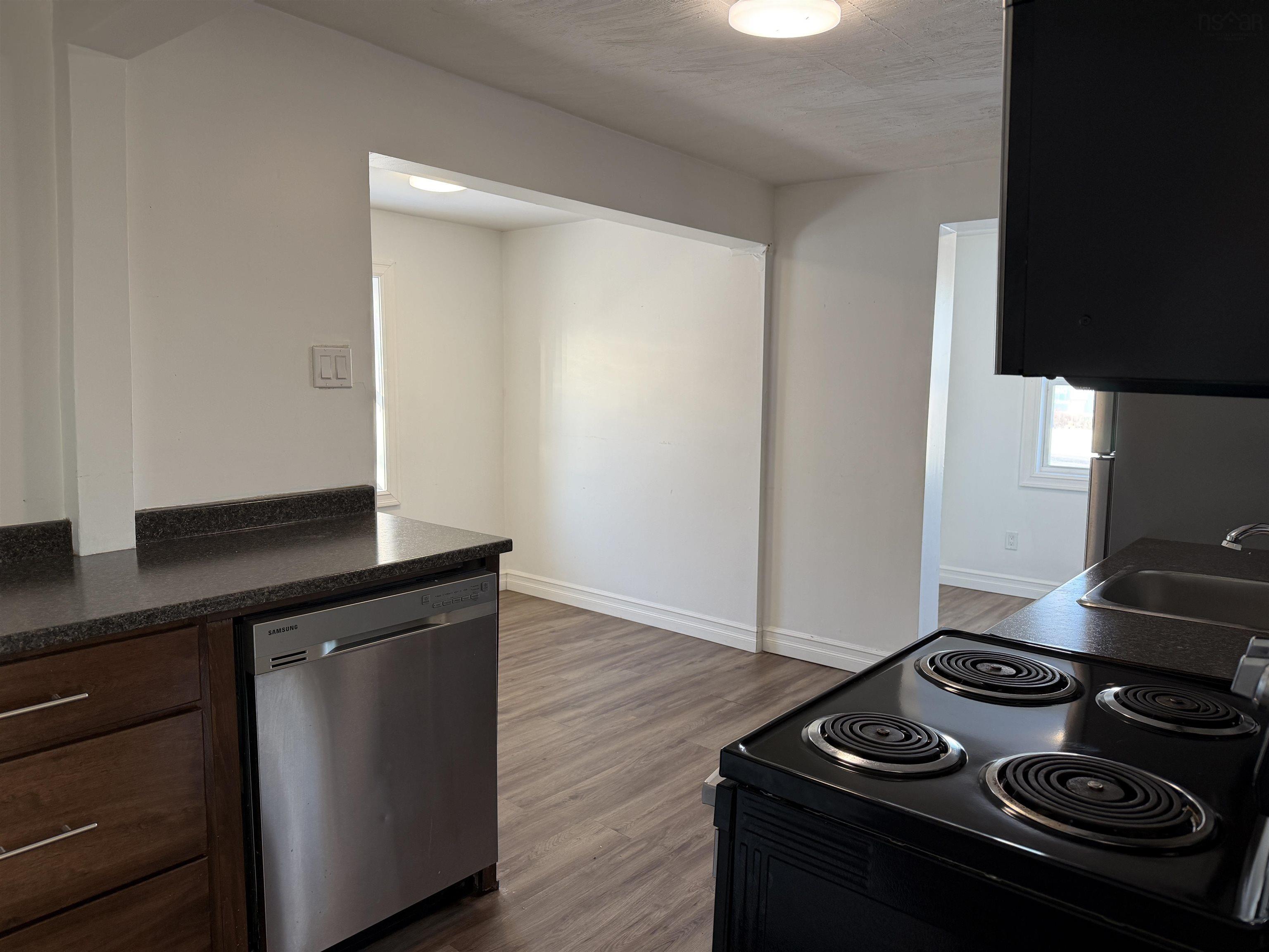 $154,900.00: 250 North Main Street, Trenton