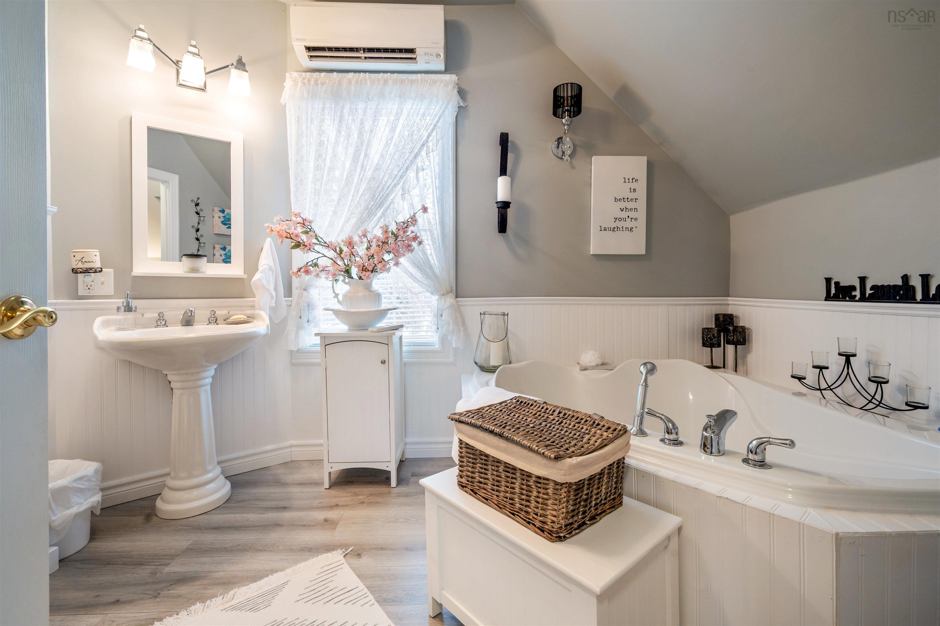 $269,000.00: 1983 Ballarat Street, Westville