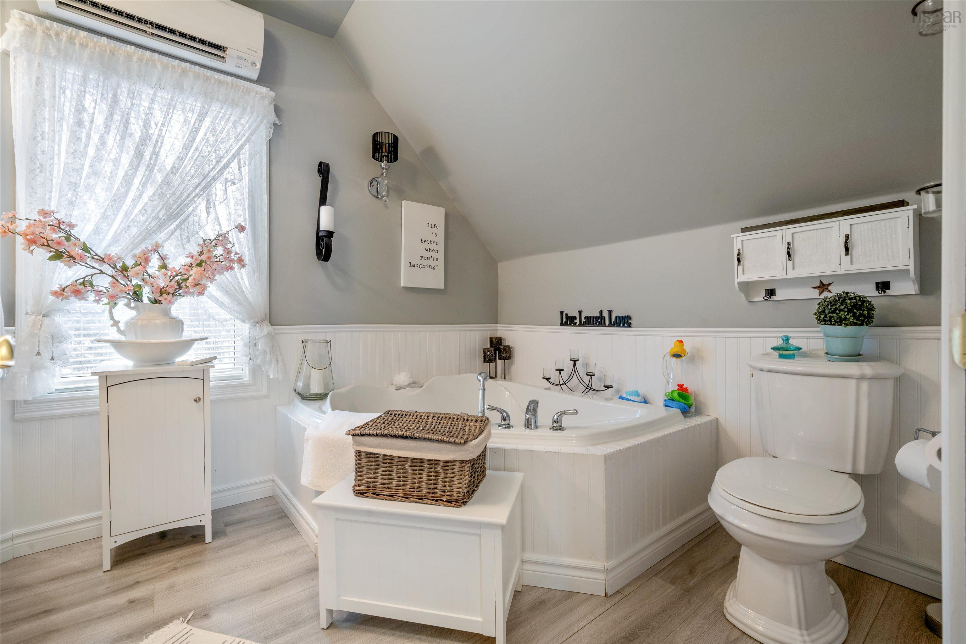 $269,000.00: 1983 Ballarat Street, Westville