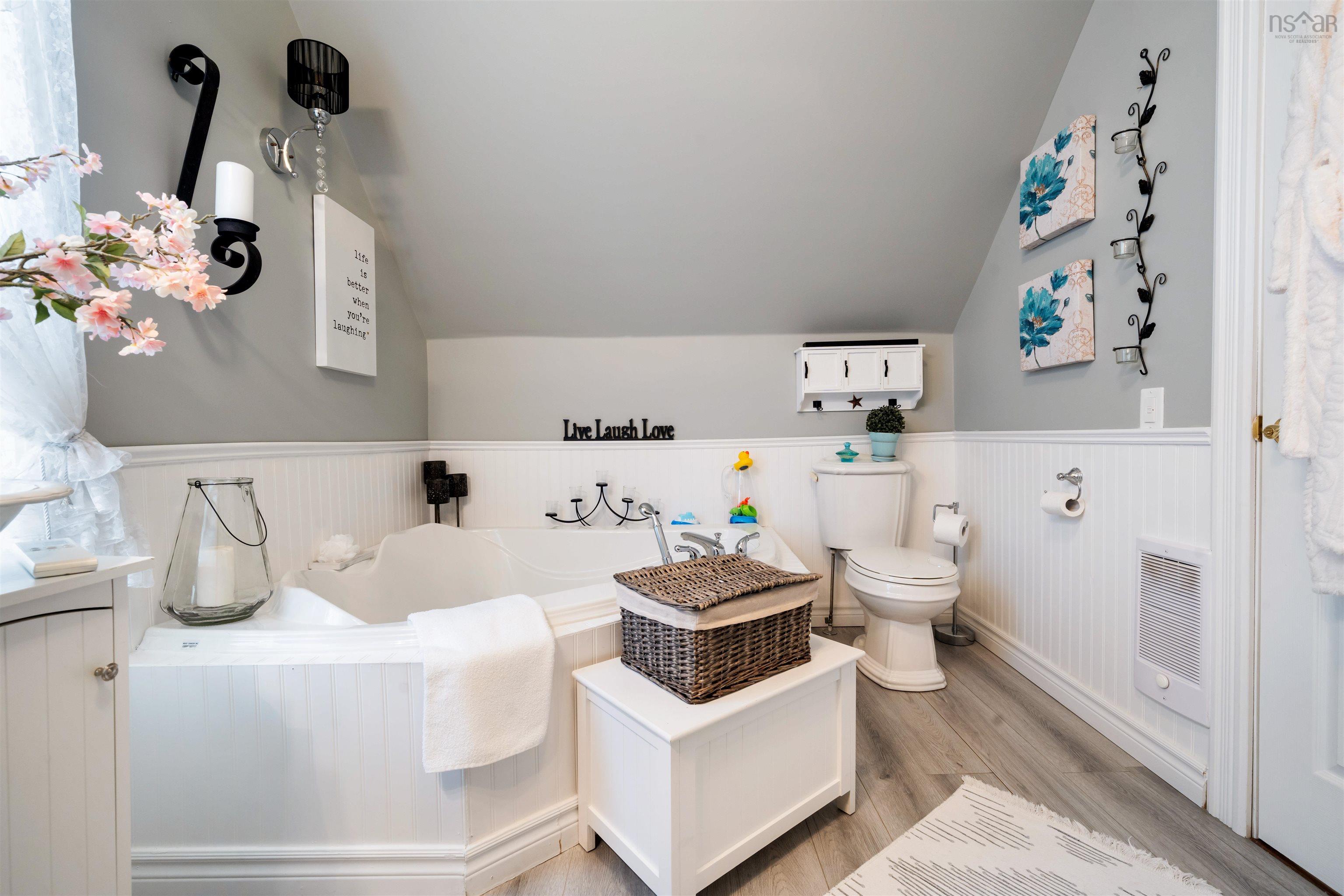 $269,000.00: 1983 Ballarat Street, Westville