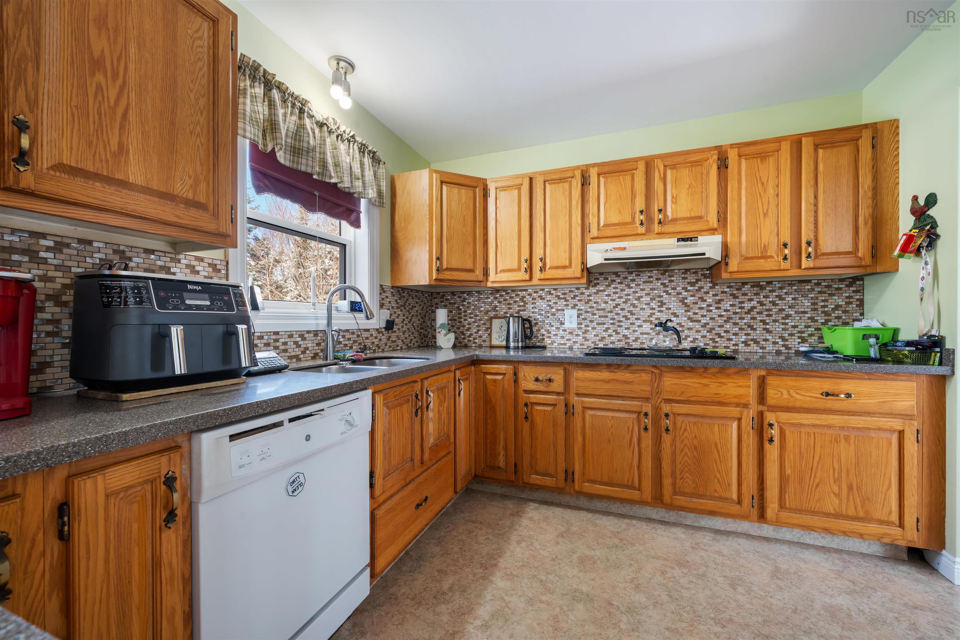 $370,000.00: 19 Powell Road, Little Harbour