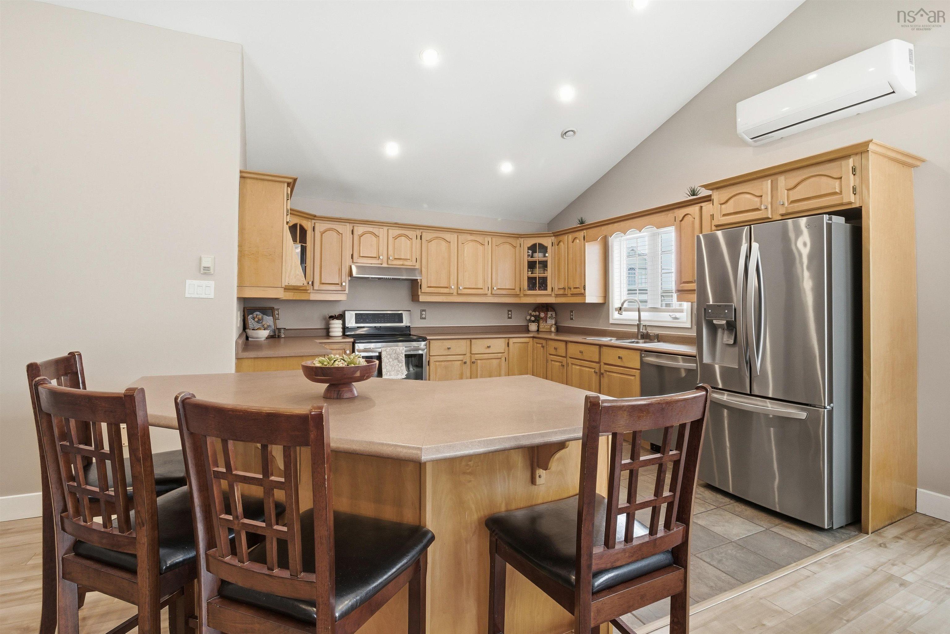 71 Longard Drive, Timberlea, NS (MLS 202602385)