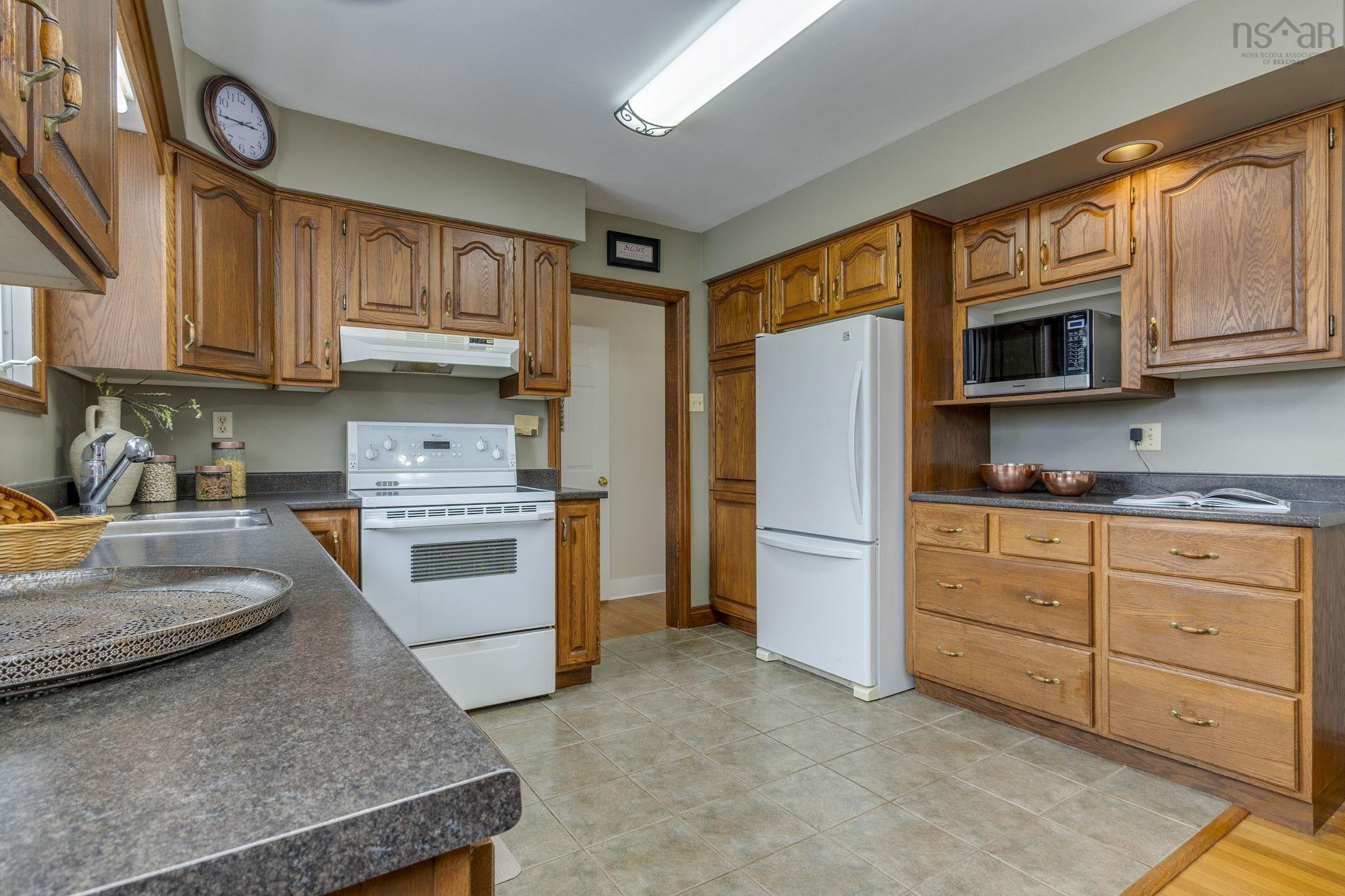 47 Ellenvale Avenue, Dartmouth, NS (MLS 202602402)