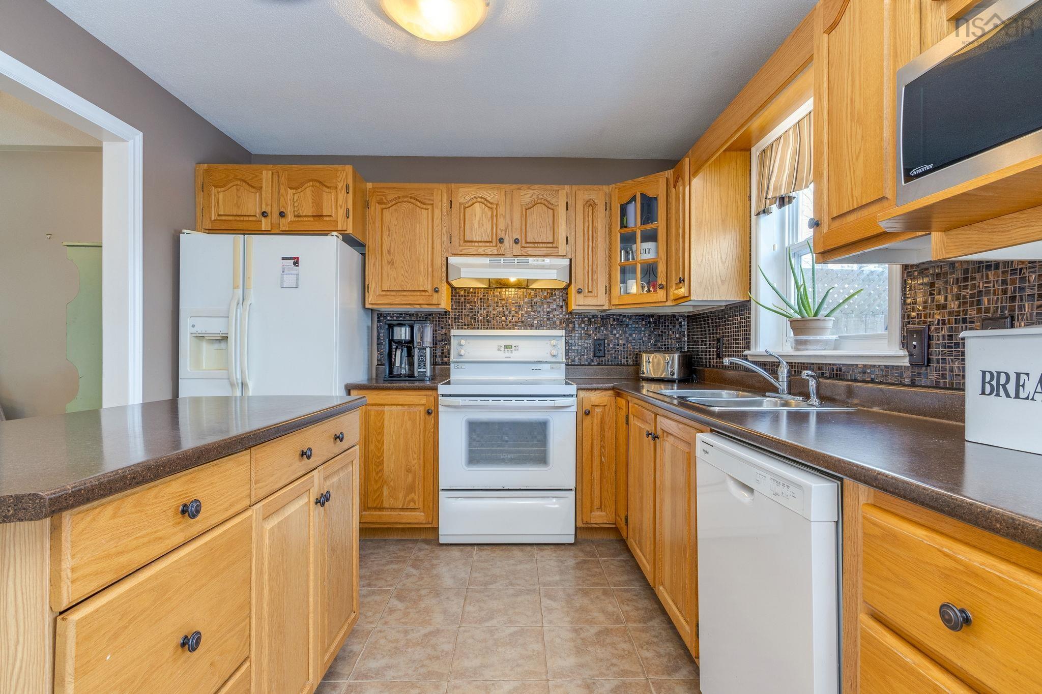 10 Kaytyon Court, Bedford, NS (MLS 202602408)