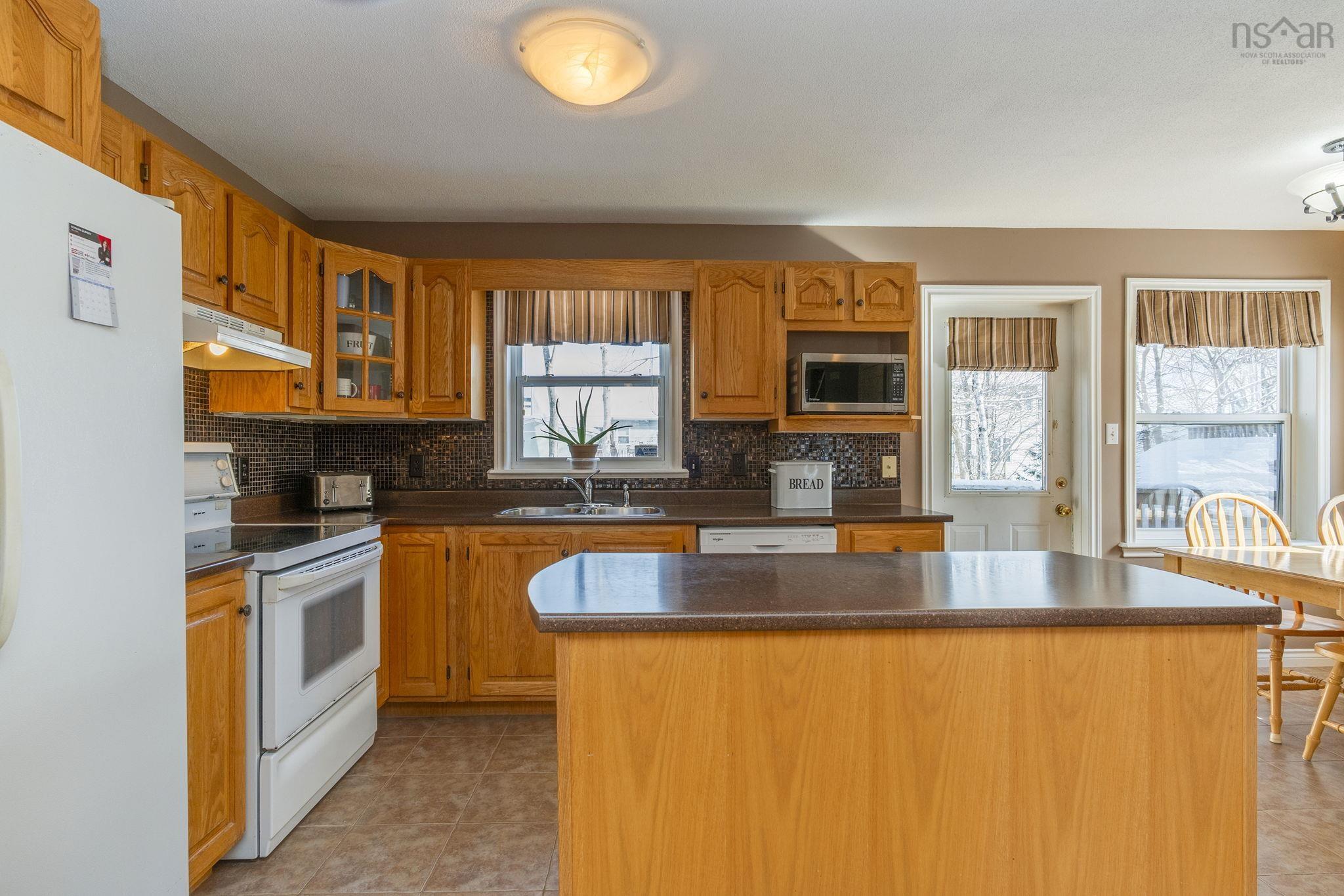 10 Kaytyon Court, Bedford, NS (MLS 202602408)