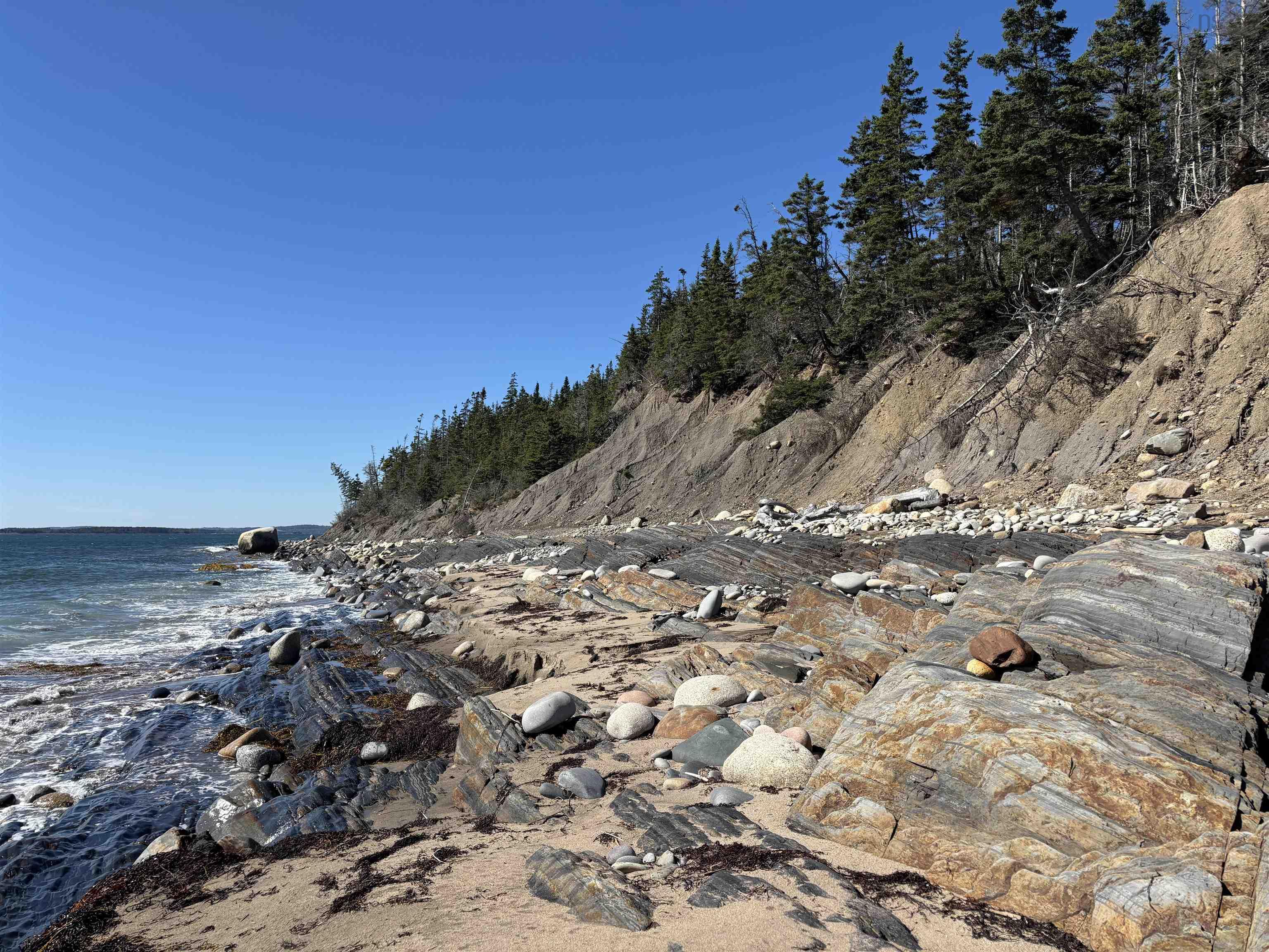 $275,000.00: Lot (PID 60190543) Lower Lahave Road, Upper Kingsburg