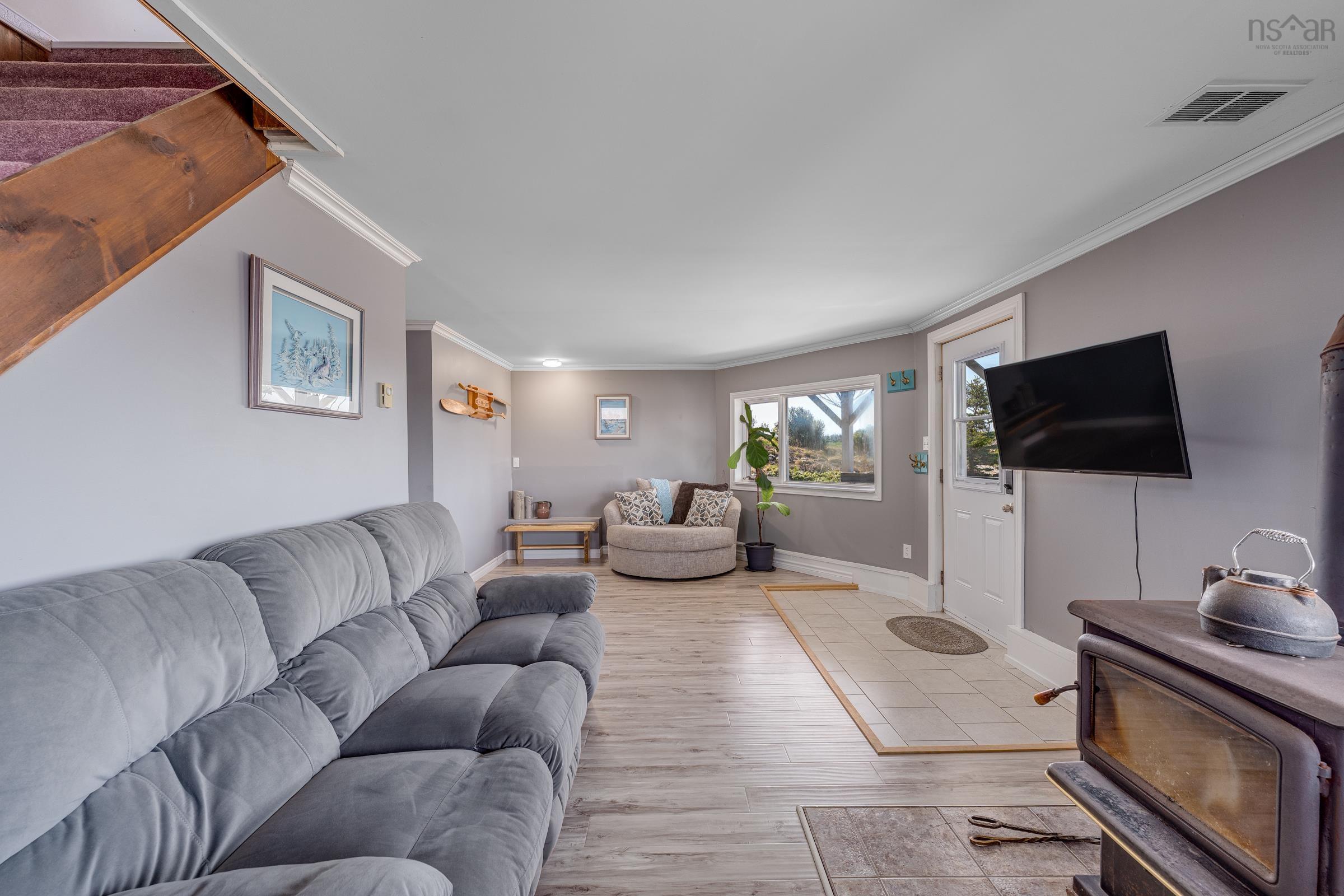 $575,000.00: 59 Lake Darling Road, Darlings Lake