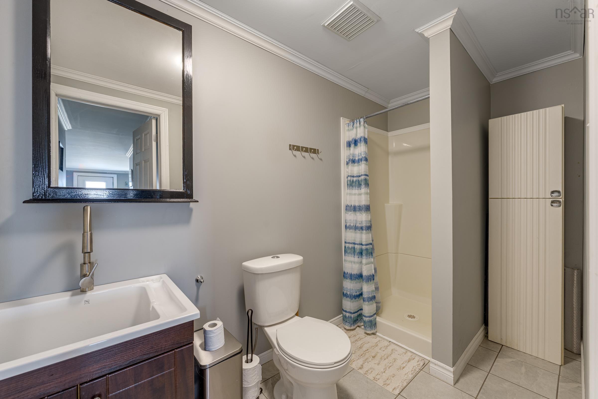 $575,000.00: 59 Lake Darling Road, Darlings Lake