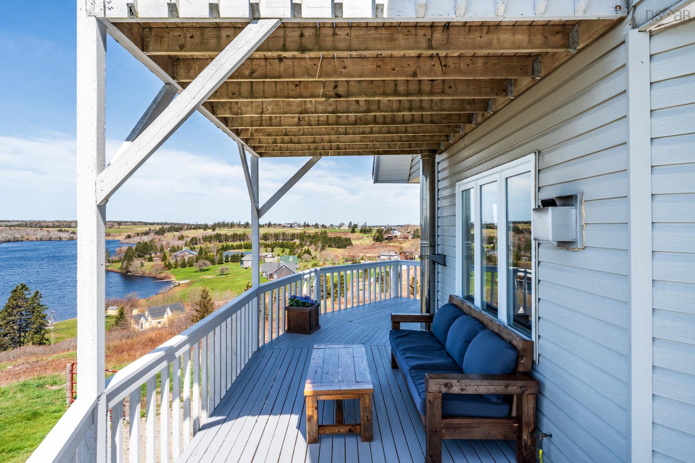 $575,000.00: 59 Lake Darling Road, Darlings Lake