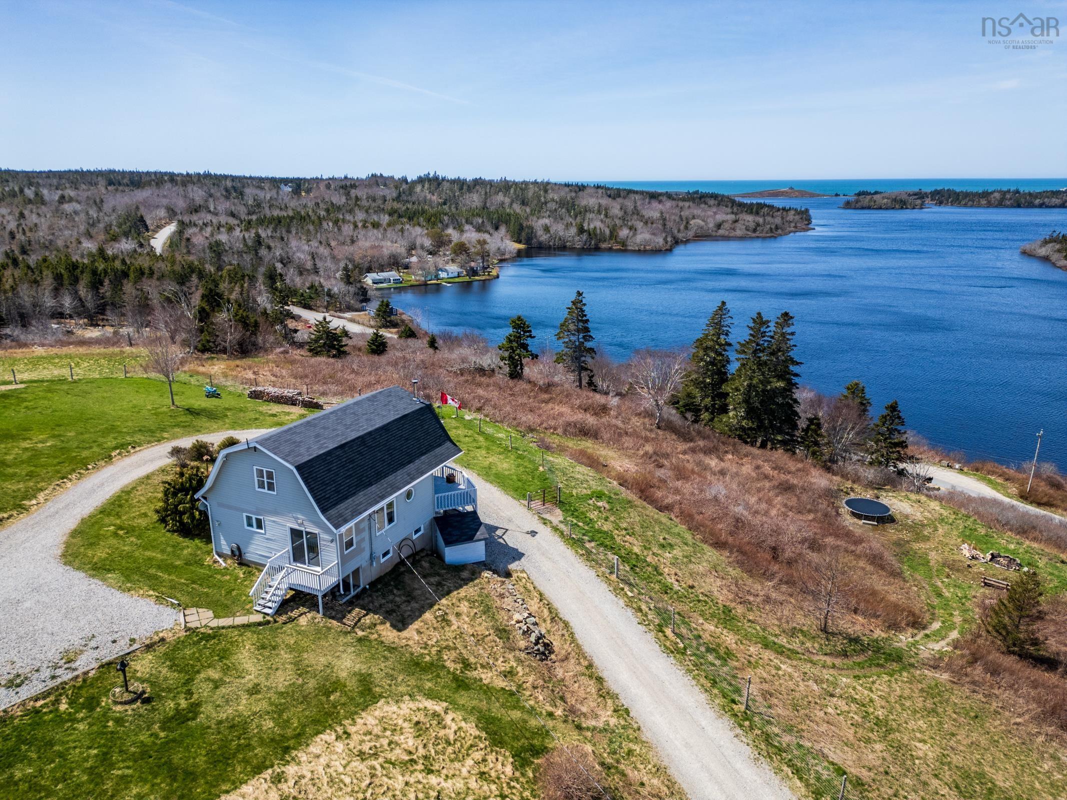 $575,000.00: 59 Lake Darling Road, Darlings Lake