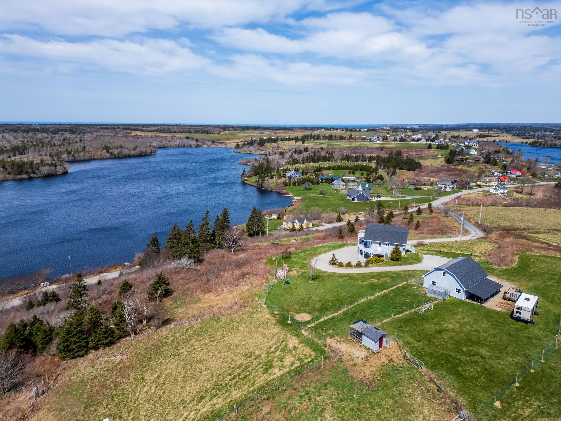 $575,000.00: 59 Lake Darling Road, Darlings Lake