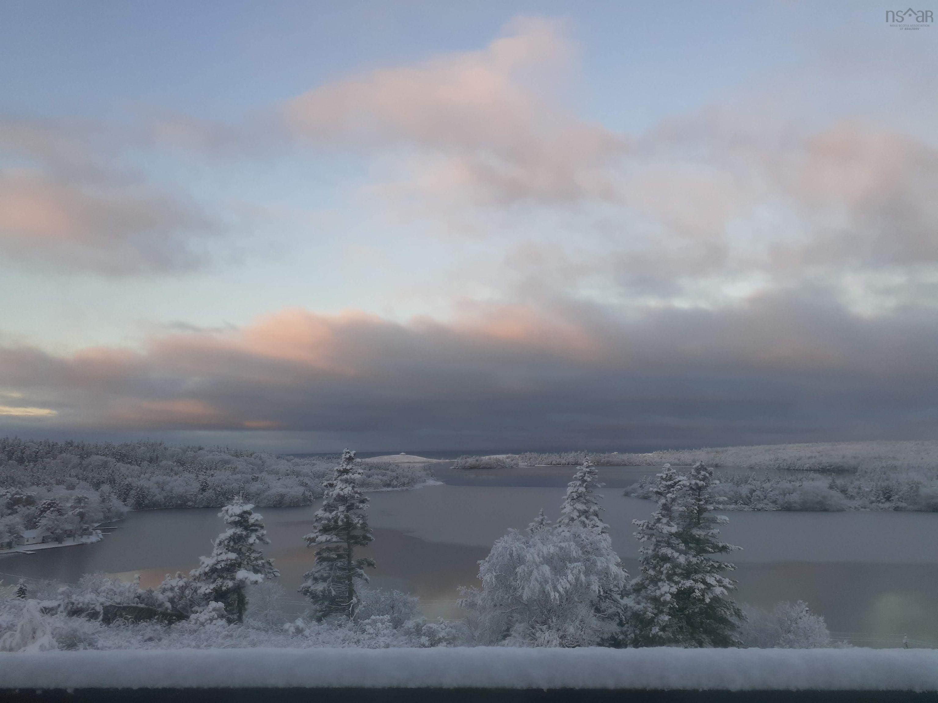 $575,000.00: 59 Lake Darling Road, Darlings Lake