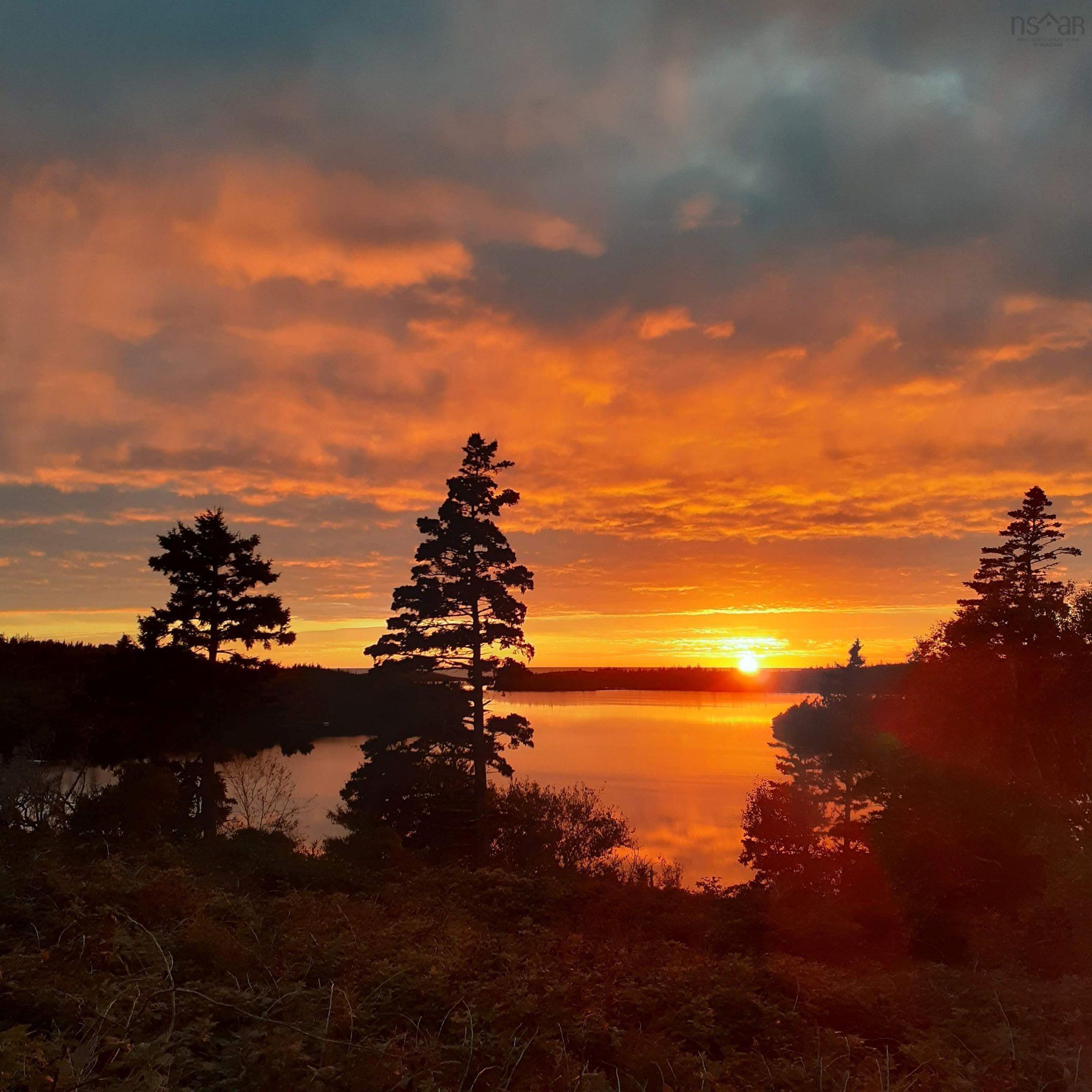 $575,000.00: 59 Lake Darling Road, Darlings Lake